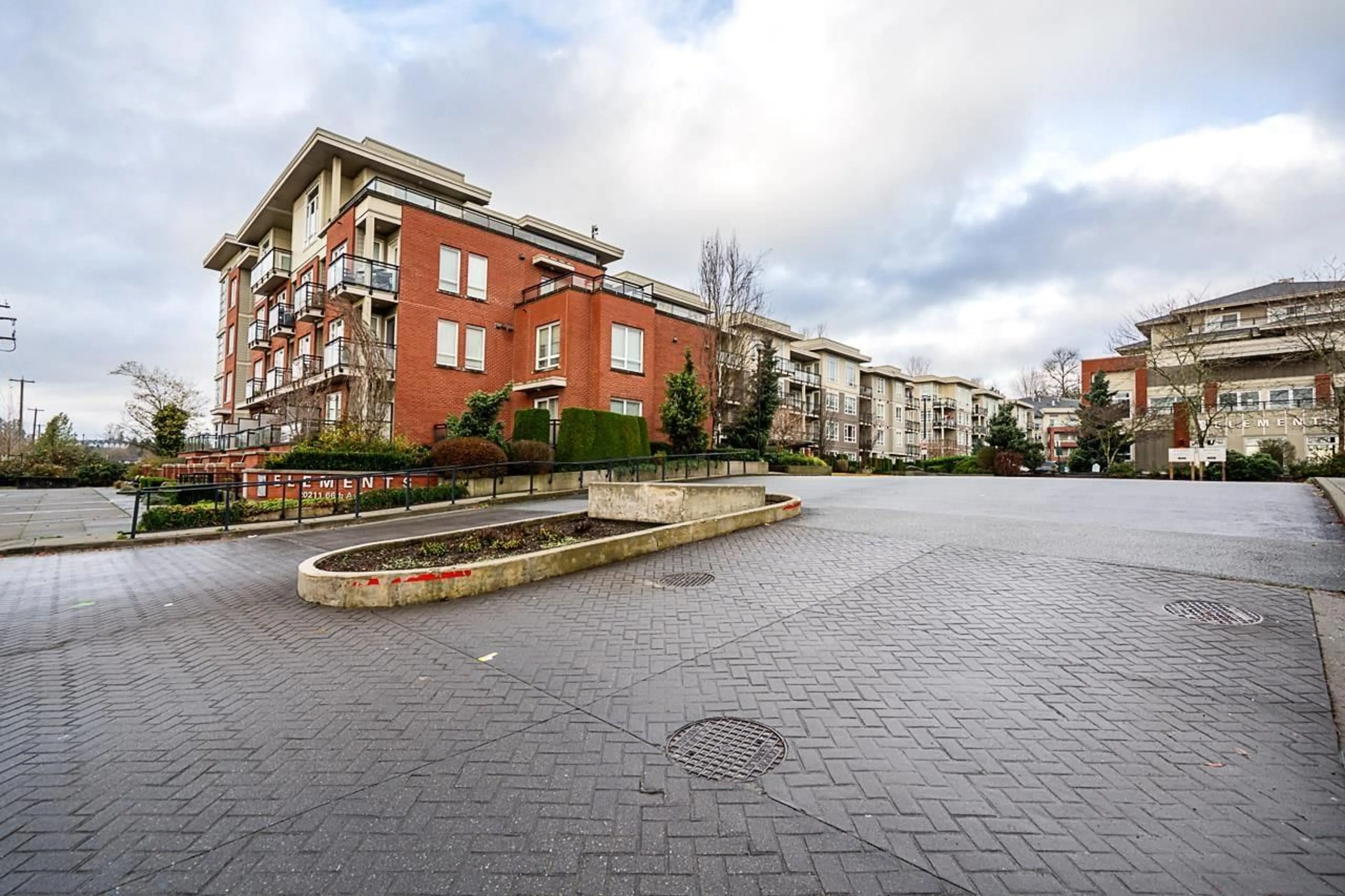 Patio, unknown for F110 - 20211 66 AVENUE, Langley British Columbia V2Y0L4