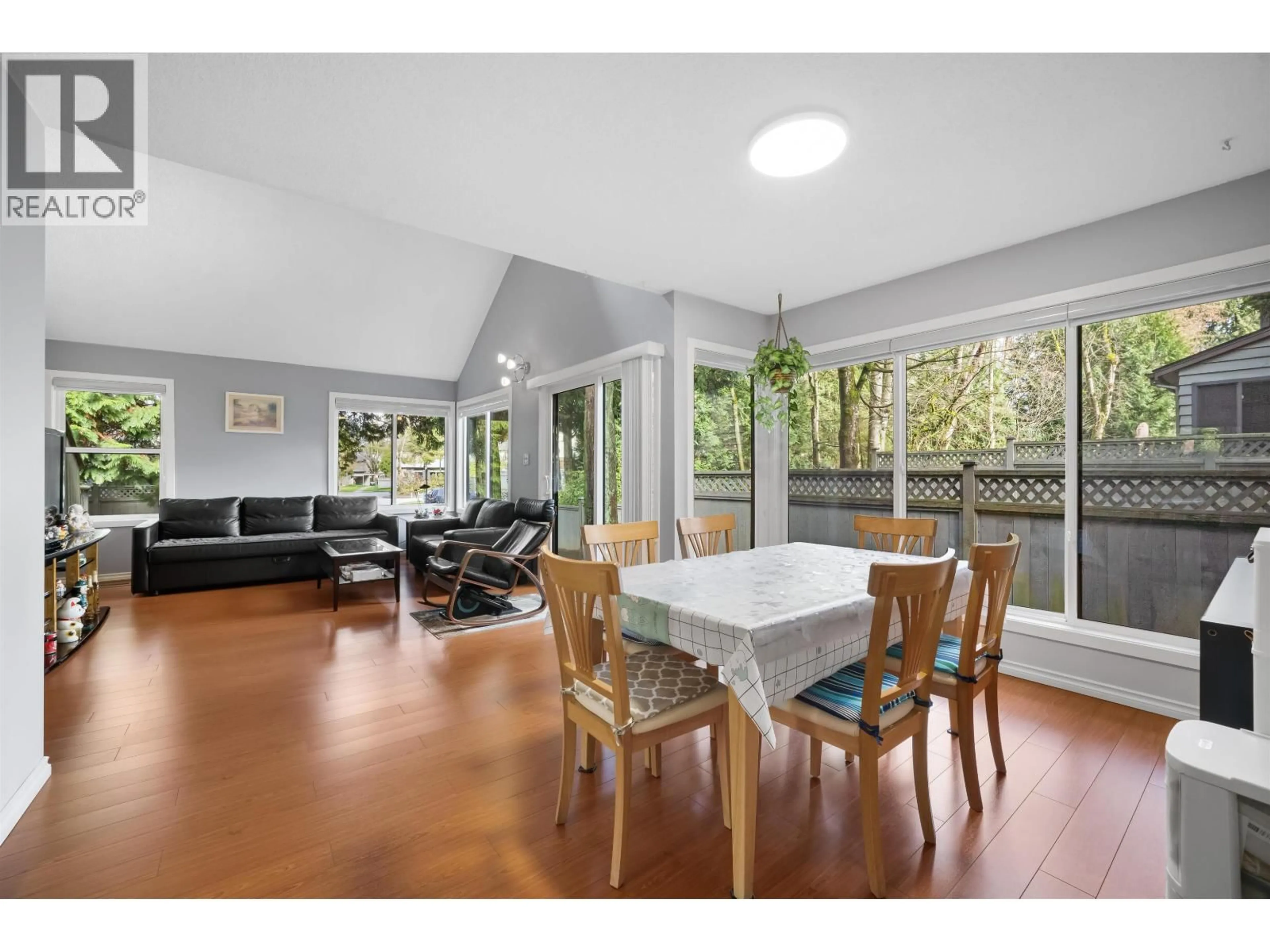 Unknown for 4725 CEDARGLEN PLACE, Burnaby British Columbia V5G4B6