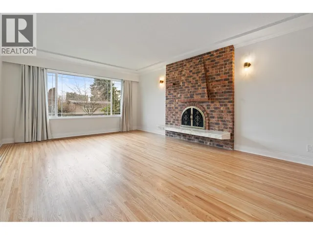 1743 TARALAWN COURT, Burnaby 4