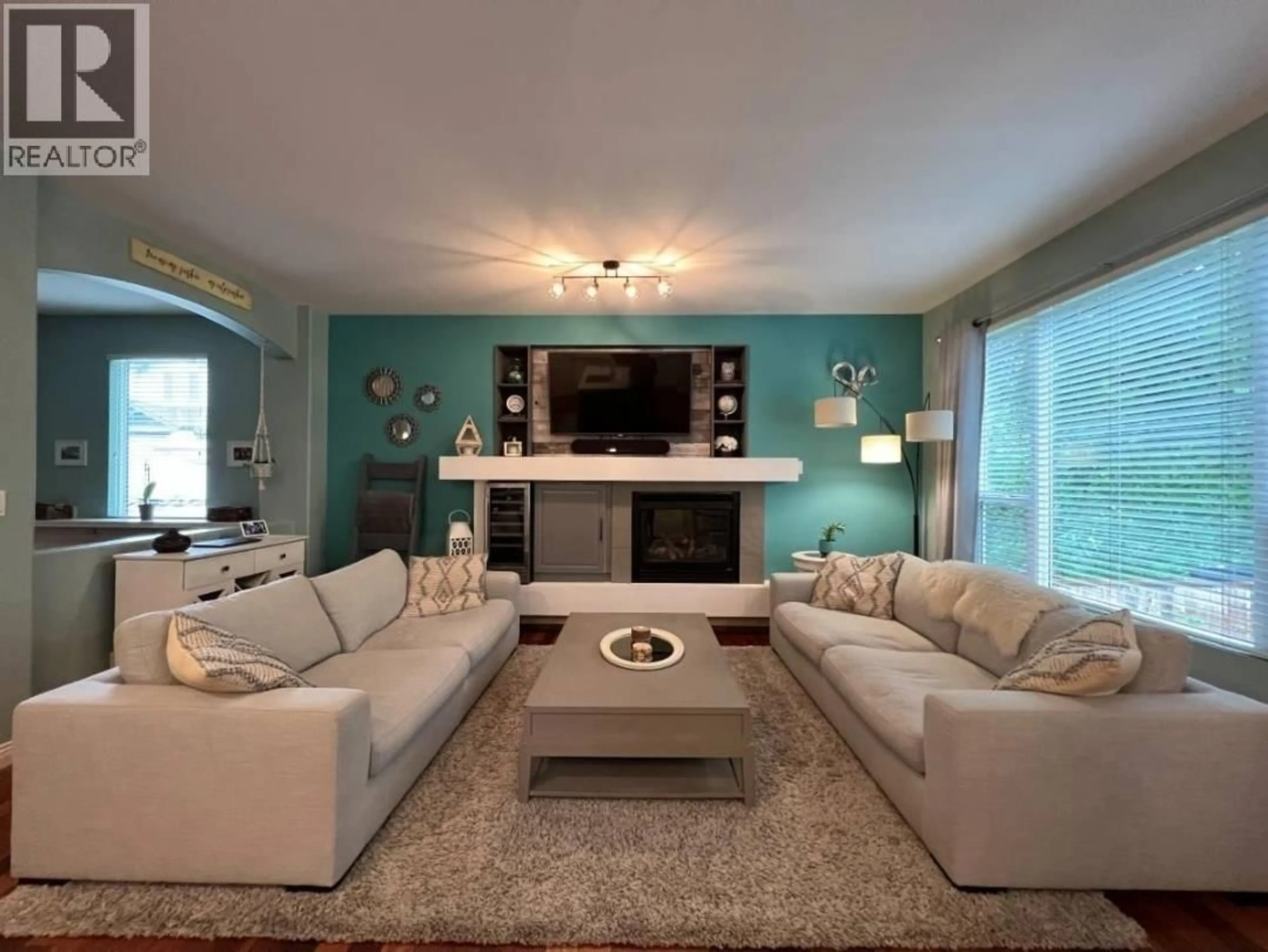 Living room with furniture, unknown for 24330 100B AVENUE, Maple Ridge British Columbia V2W1X3