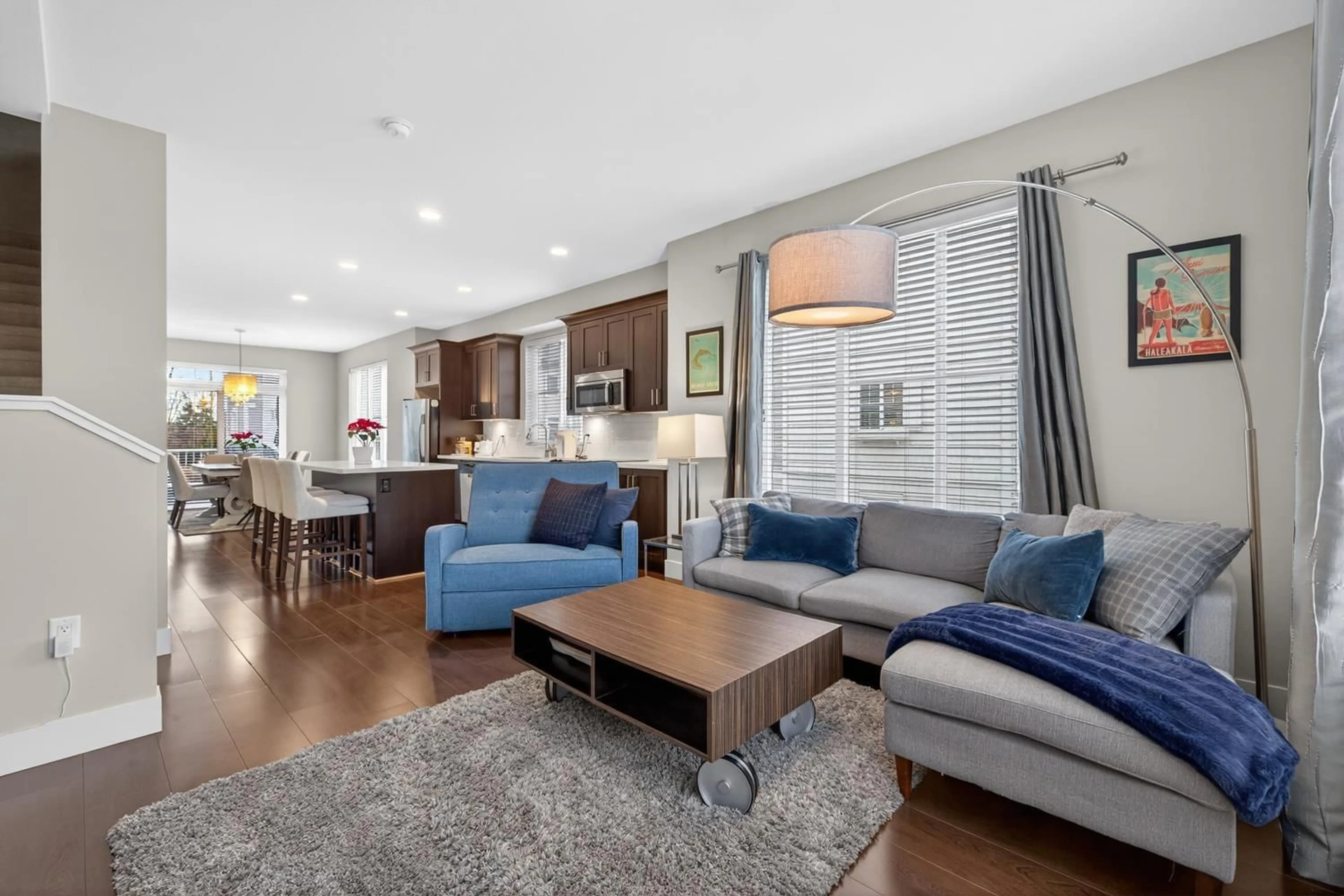 Living room with furniture, wood/laminate floor for 43 - 16228 16TH AVENUE, Surrey British Columbia V4A1S7