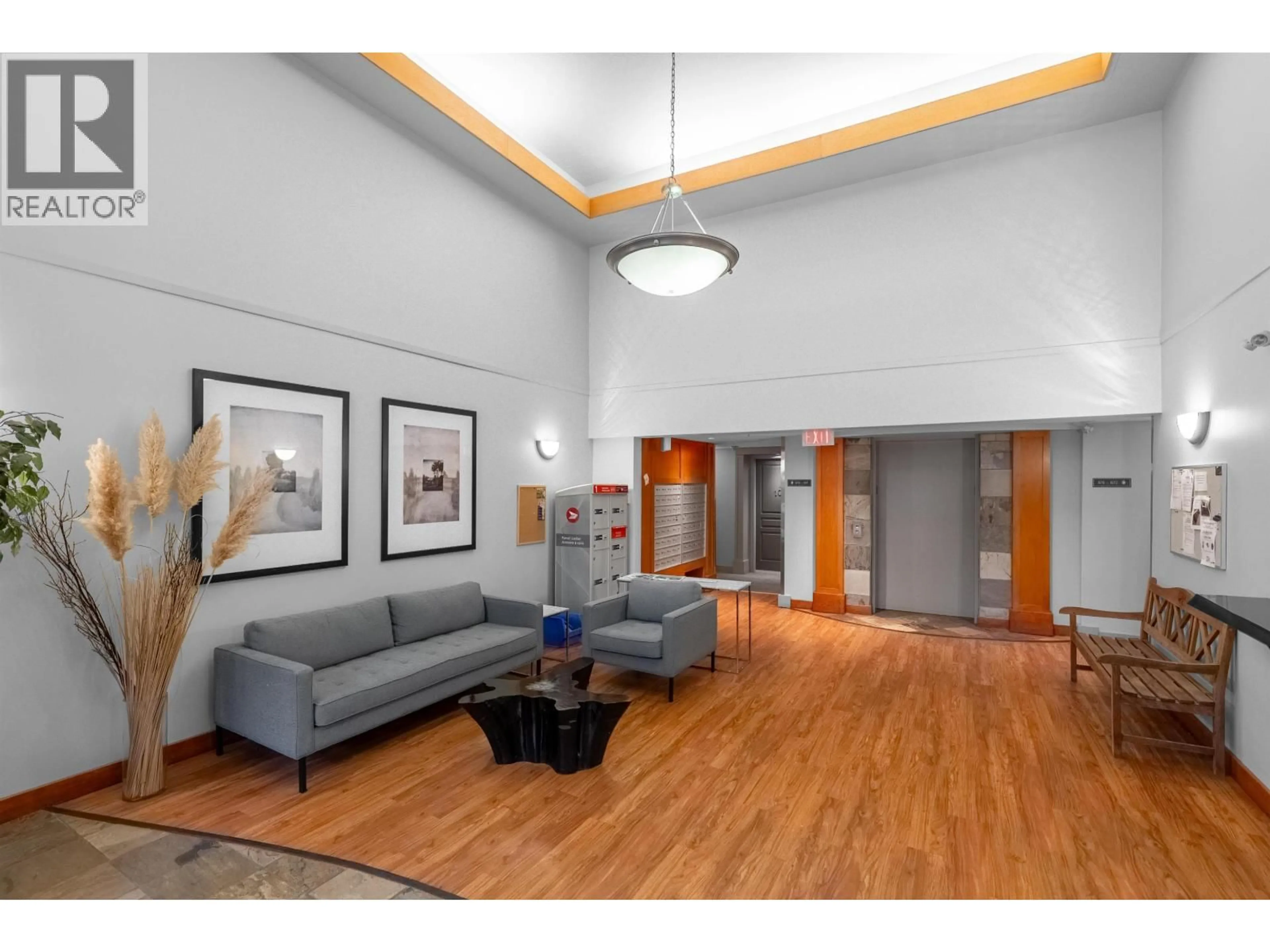 Unknown for 302 - 333 1ST STREET, North Vancouver British Columbia V7L4W9