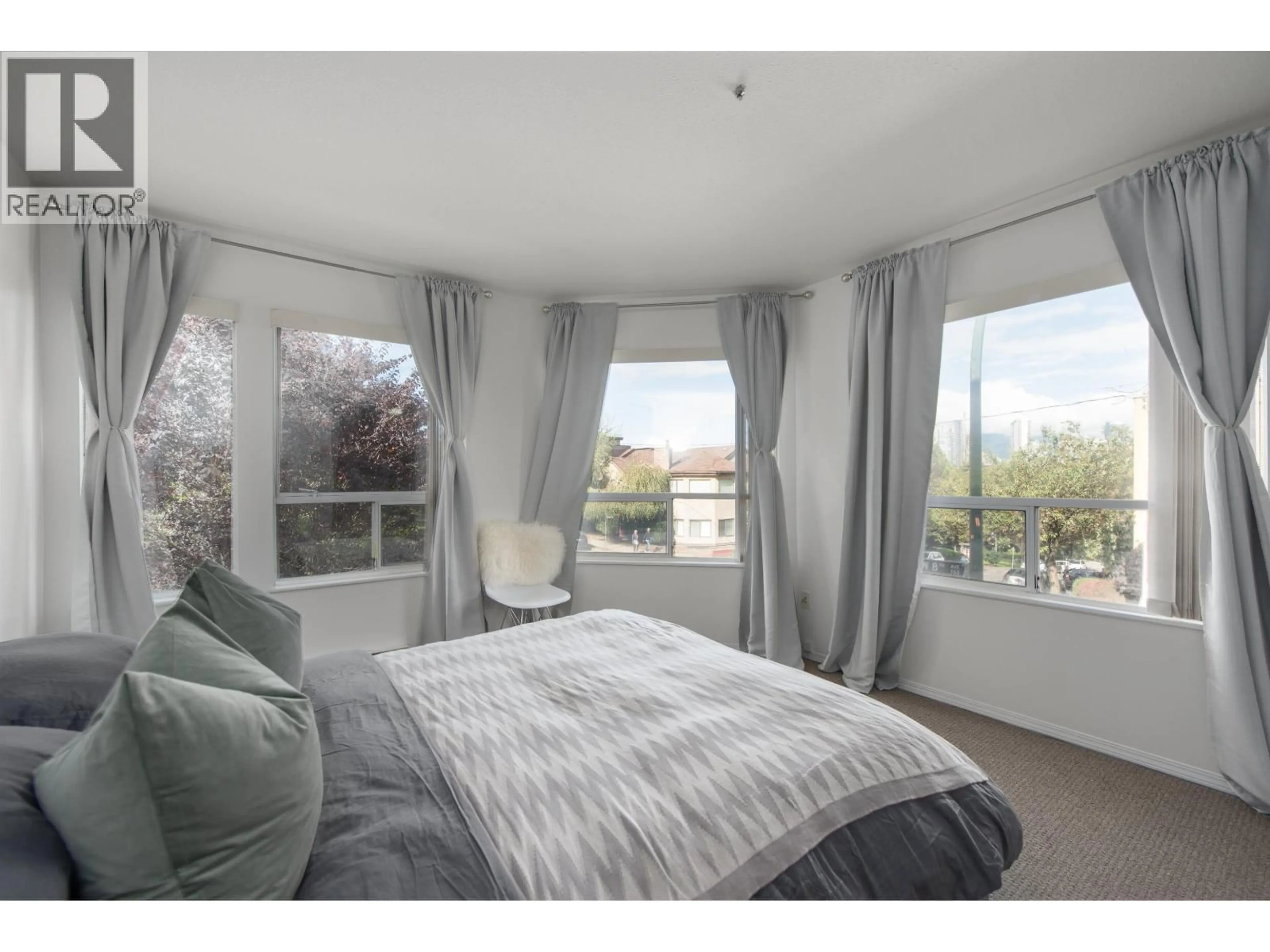 Bedroom with bed, unknown for L01 - 788 8TH AVENUE, Vancouver British Columbia V5Z1E1