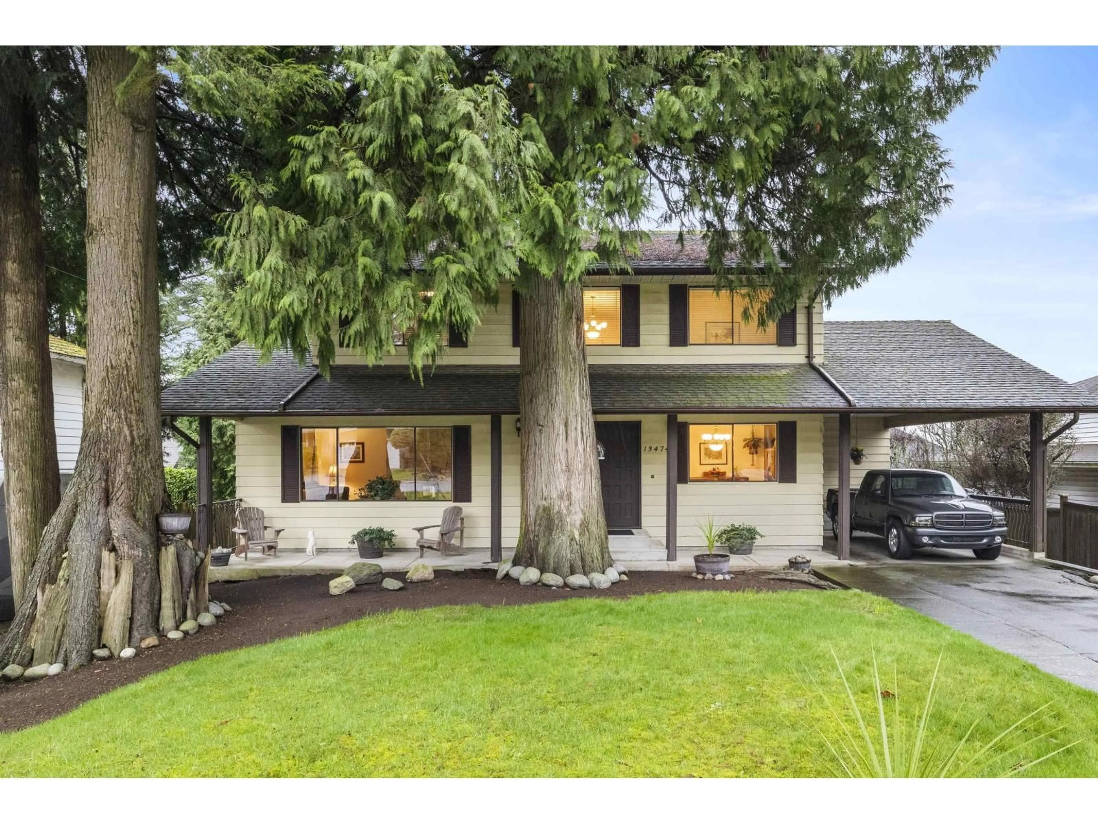 Home with vinyl exterior material, street for 13474 15 AVENUE, Surrey British Columbia V4A1L2