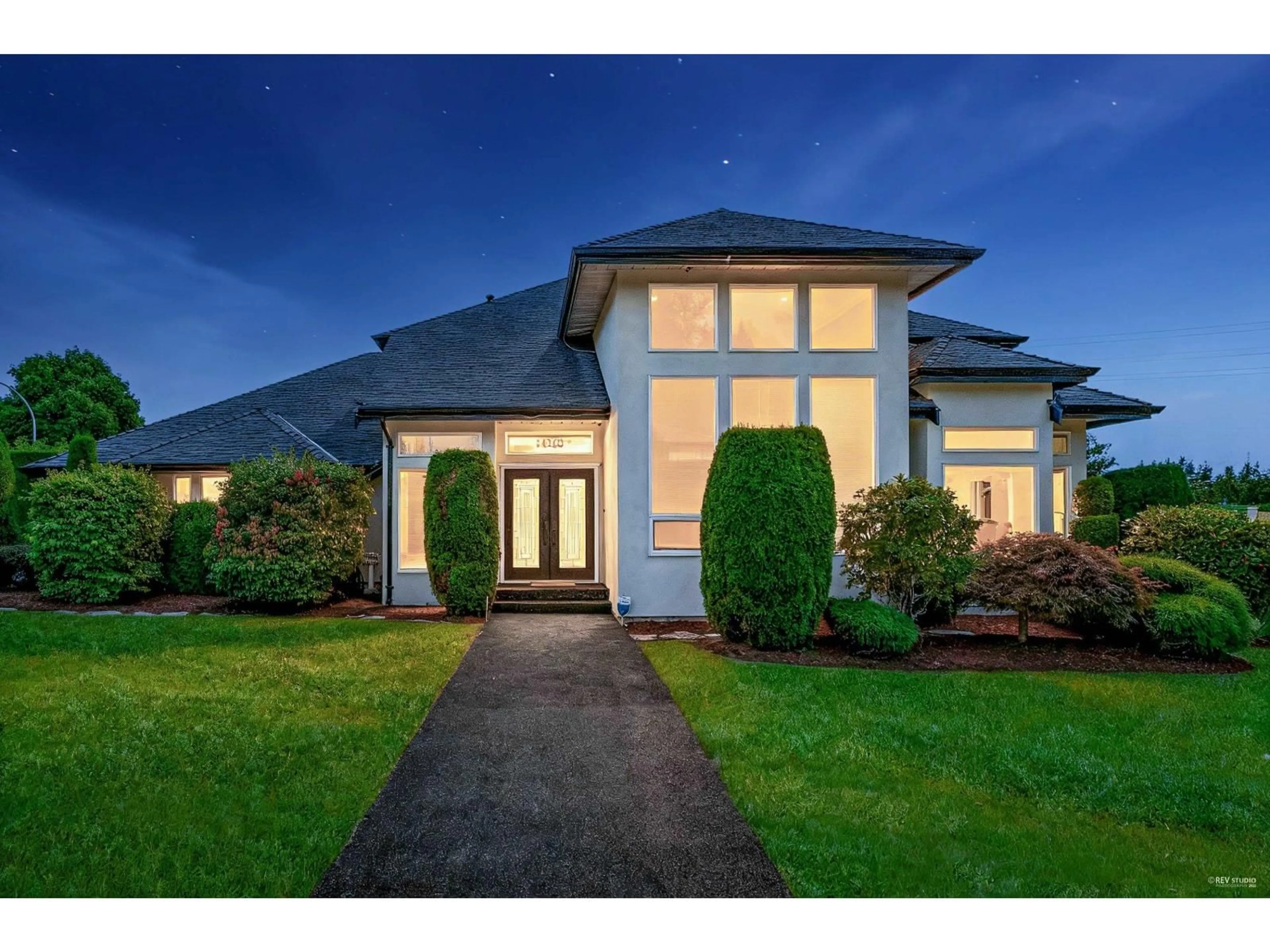 Unknown for 14260 82A AVENUE, Surrey British Columbia V3W0V6