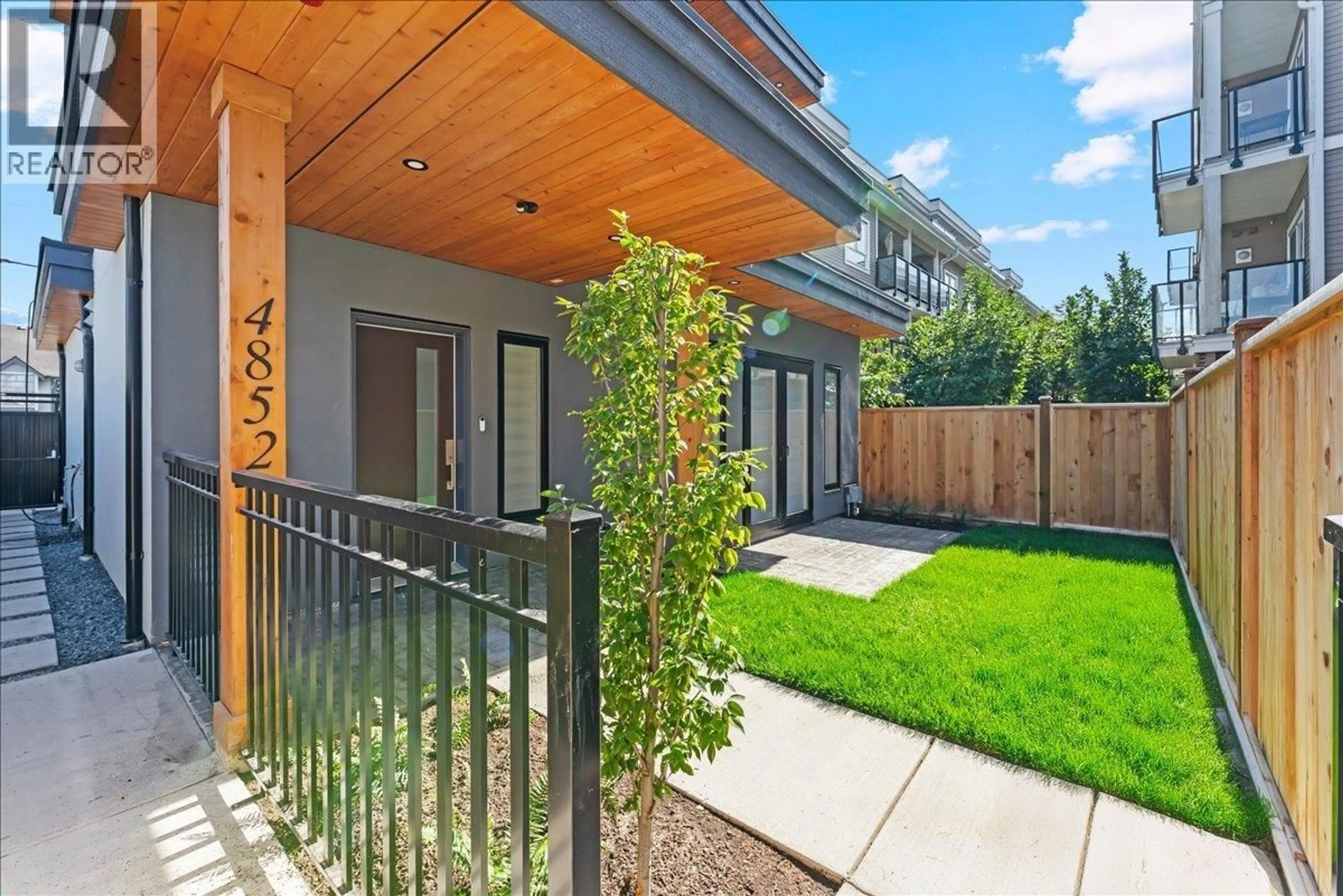 Patio, street for 4852 SLOCAN STREET, Vancouver British Columbia V5R2A3