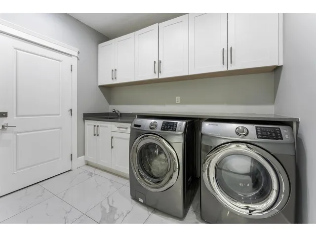 13145 68 AVENUE, Surrey 4