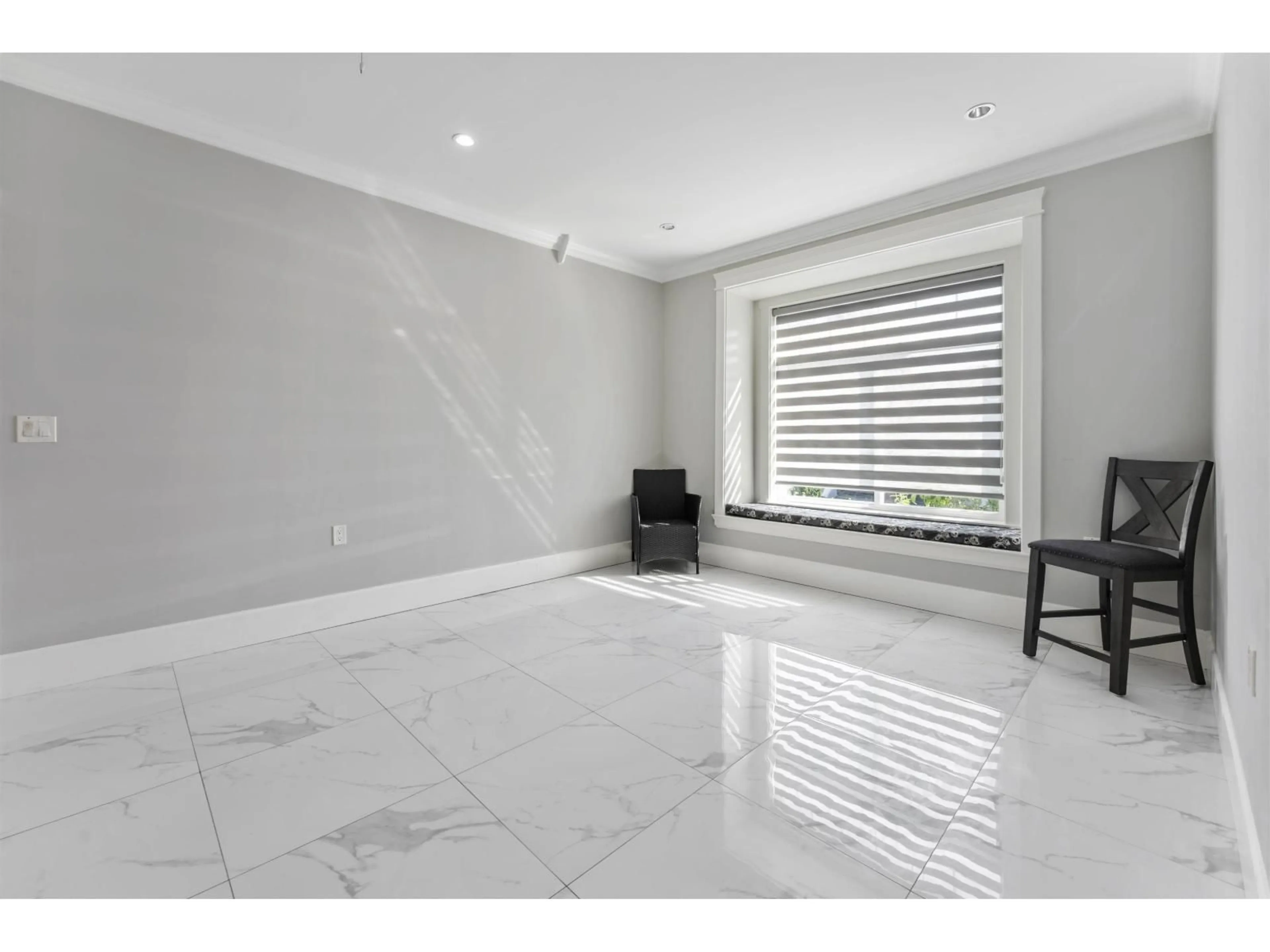 Unknown for 13145 68 AVENUE, Surrey British Columbia V3W2E5