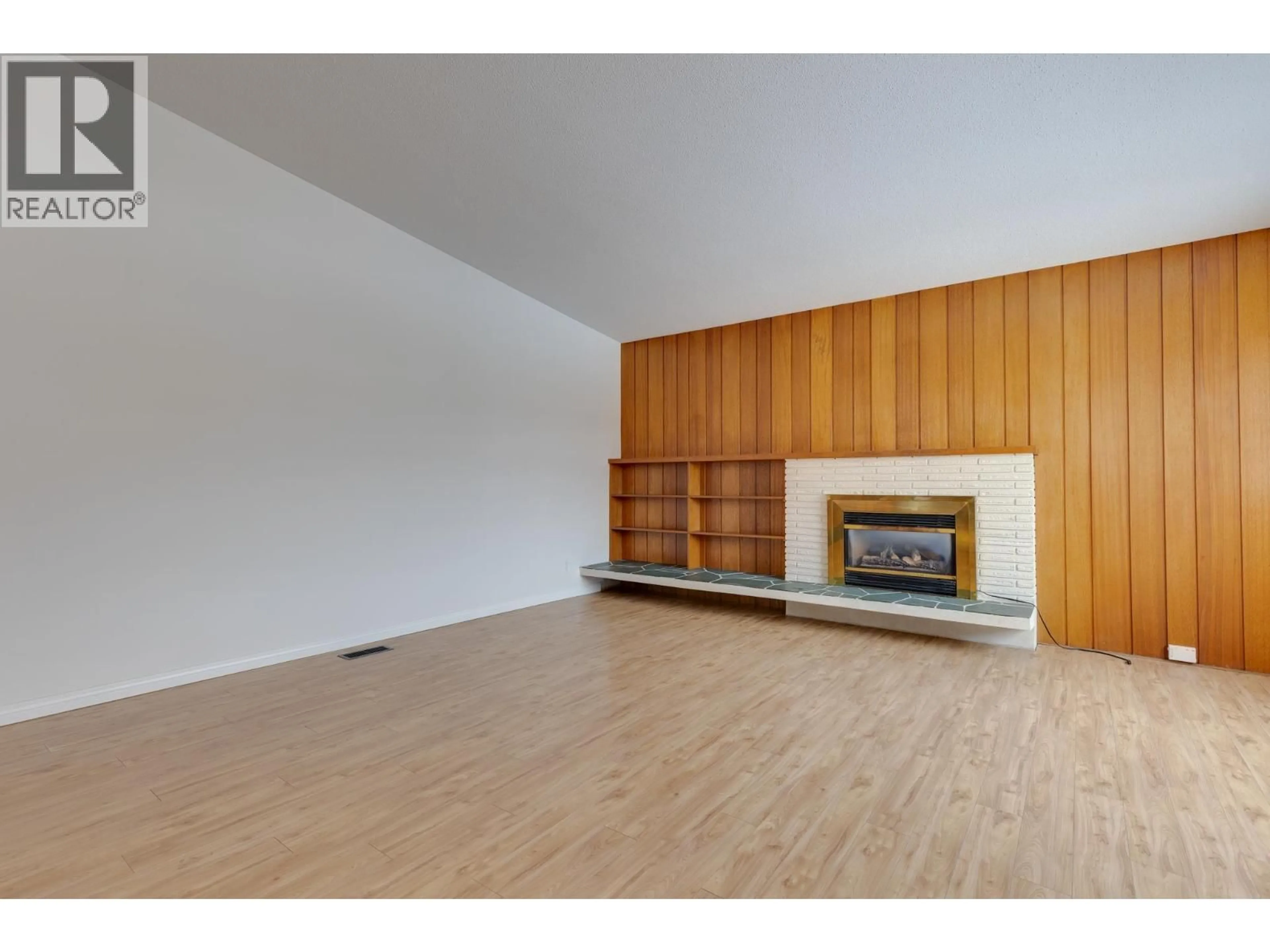 A pic of a room for 1221 BURDEN STREET, Prince George British Columbia V2M2J3