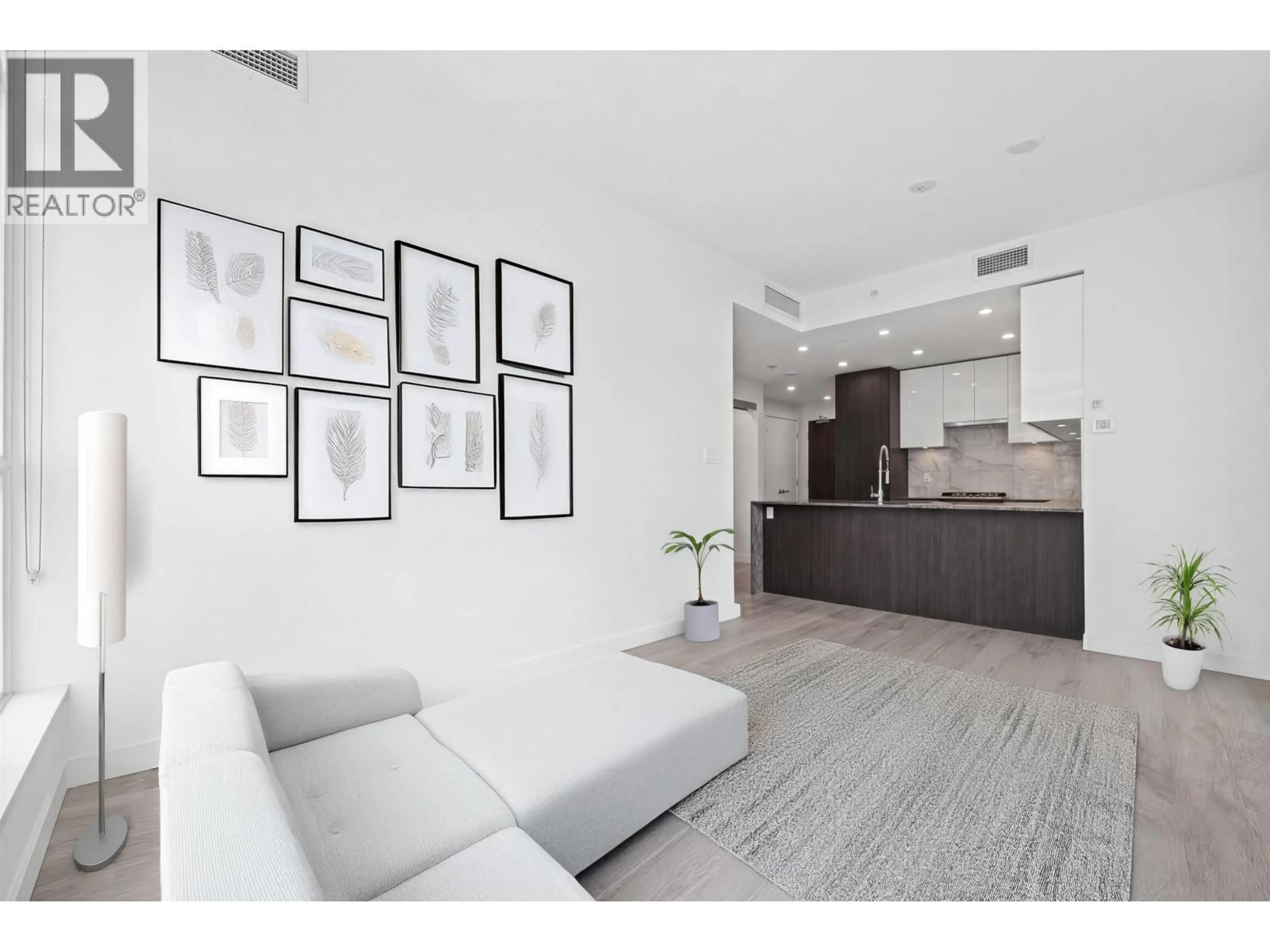 Unknown for 907 - 5333 GORING STREET, Burnaby British Columbia V5B3A2