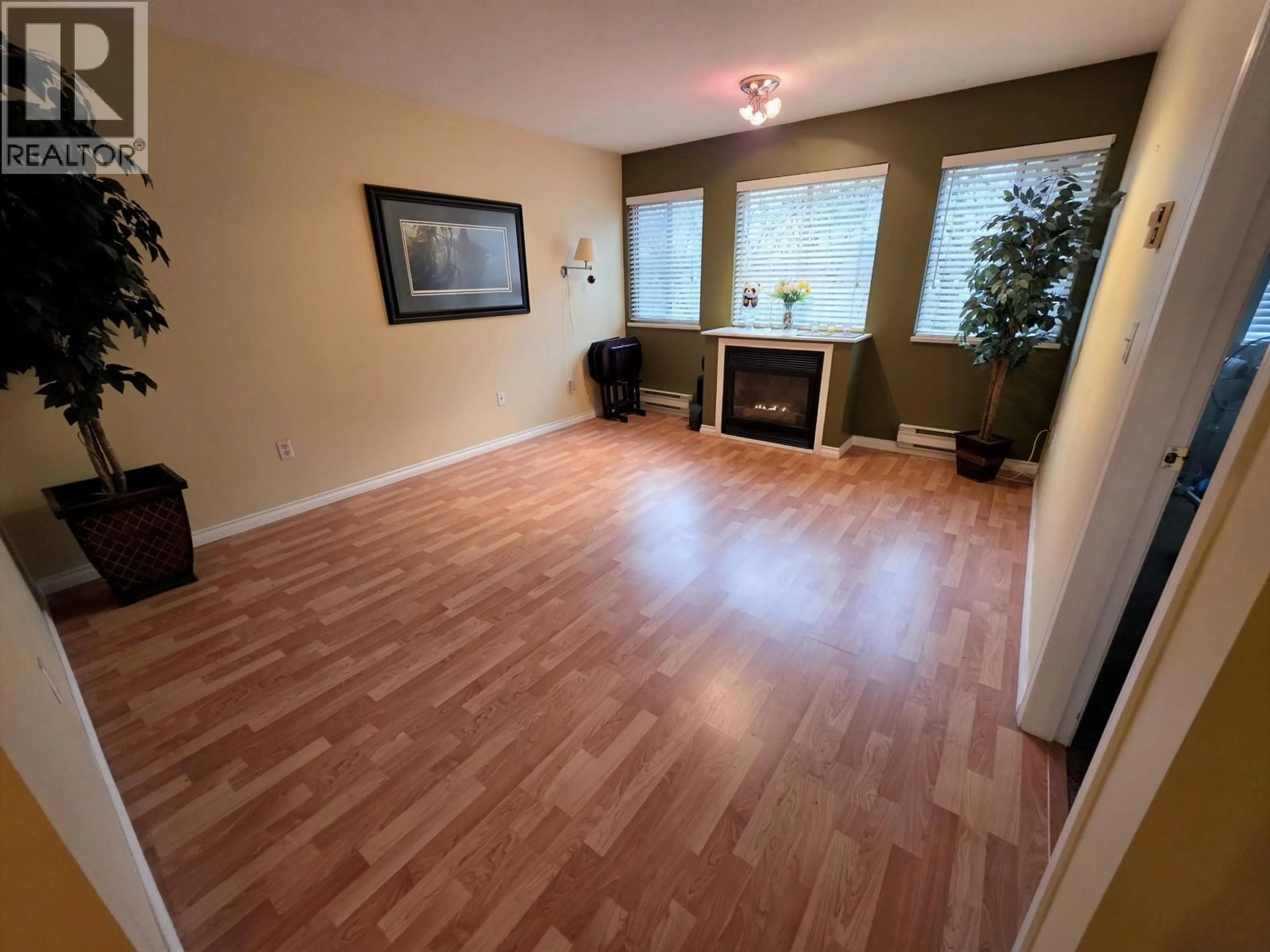 A pic of a room for 19 - 19034 MCMYN ROAD, Pitt Meadows British Columbia V3Y2N8