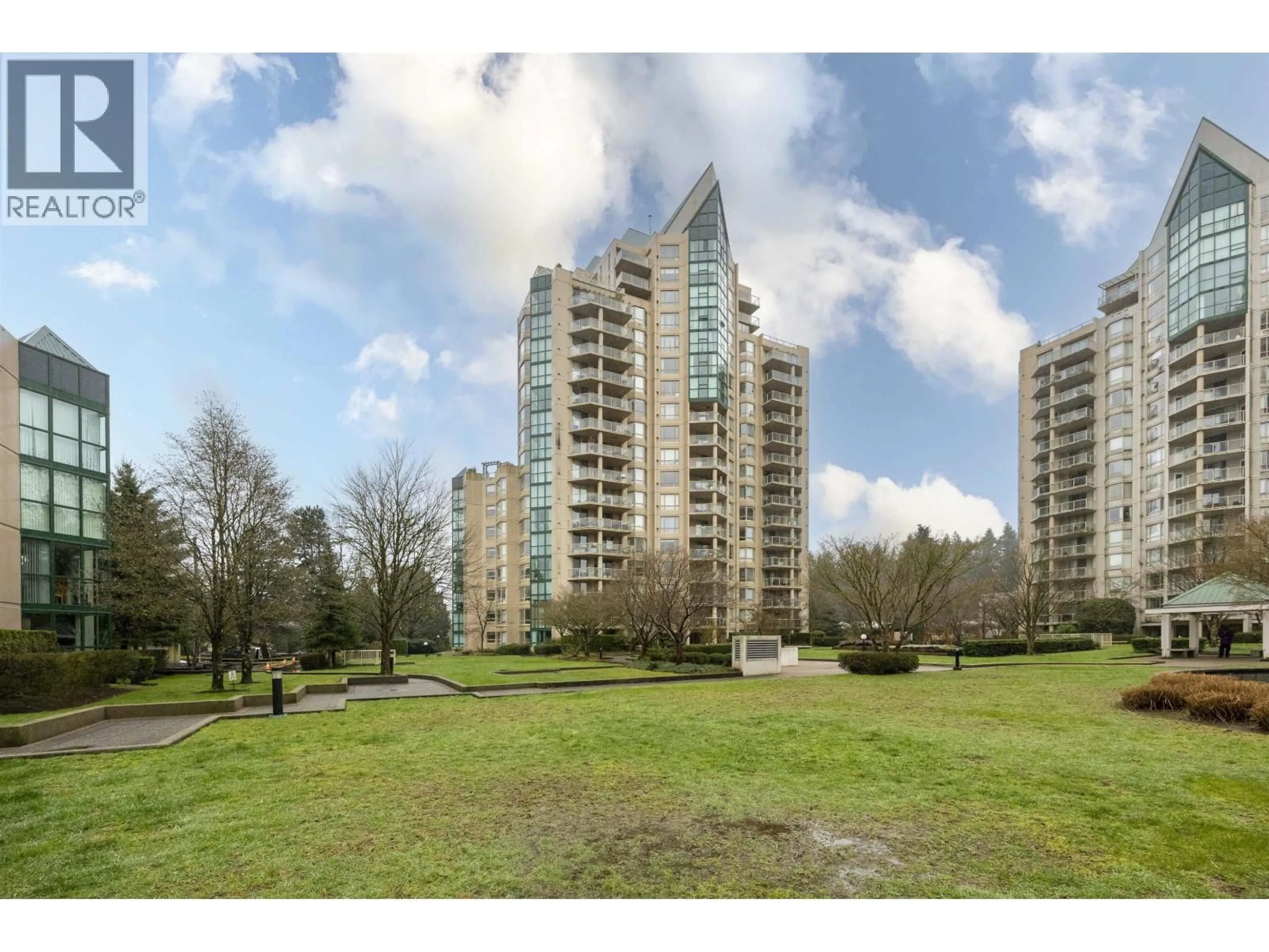 A pic from outside/outdoor area/front of a property/back of a property/a pic from drone, unknown for 1004 - 1190 PIPELINE ROAD, Coquitlam British Columbia V3B7T9