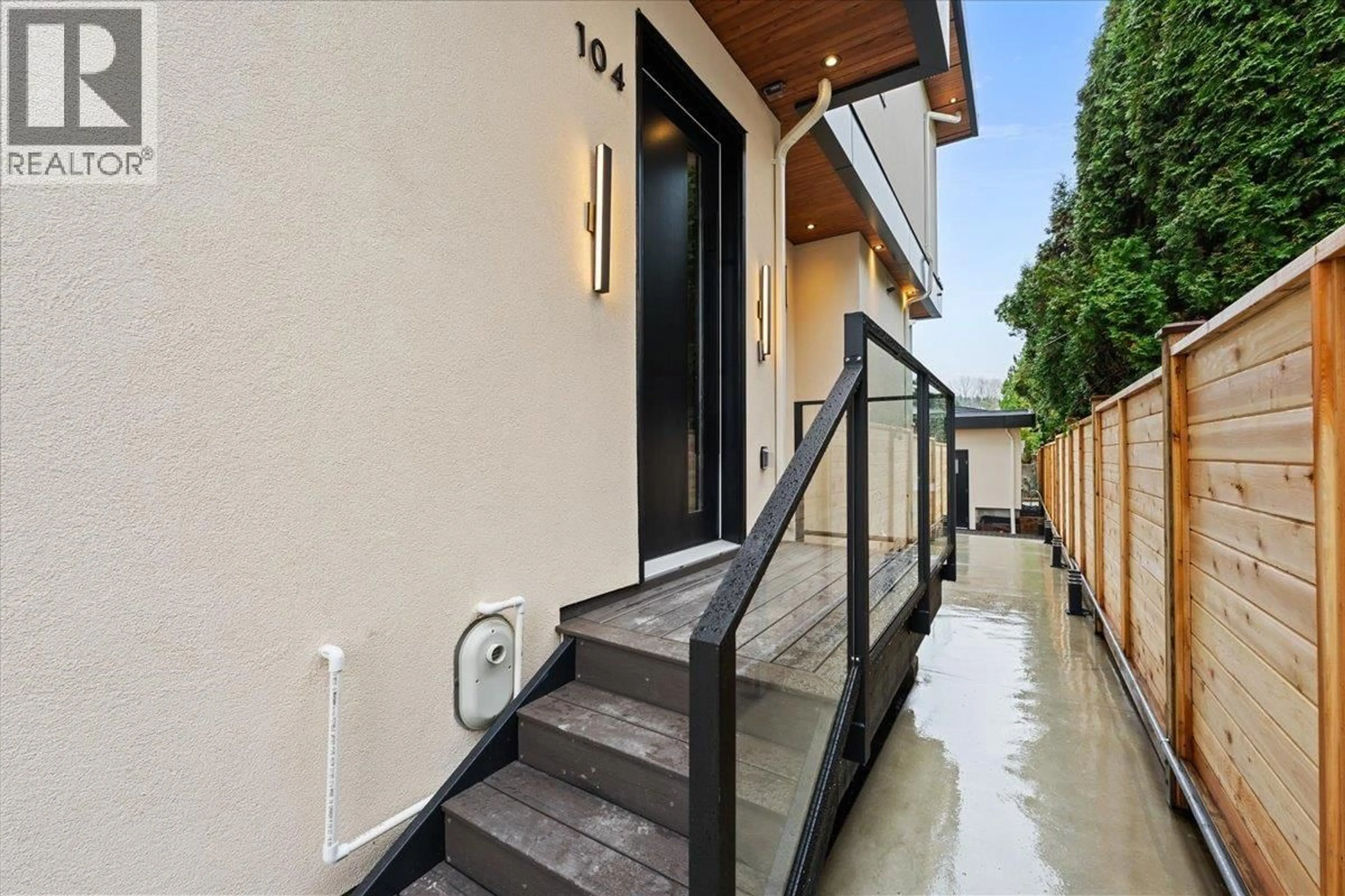 Patio, street for 104 - 1518 HATTON AVENUE, Burnaby British Columbia V5A2V1