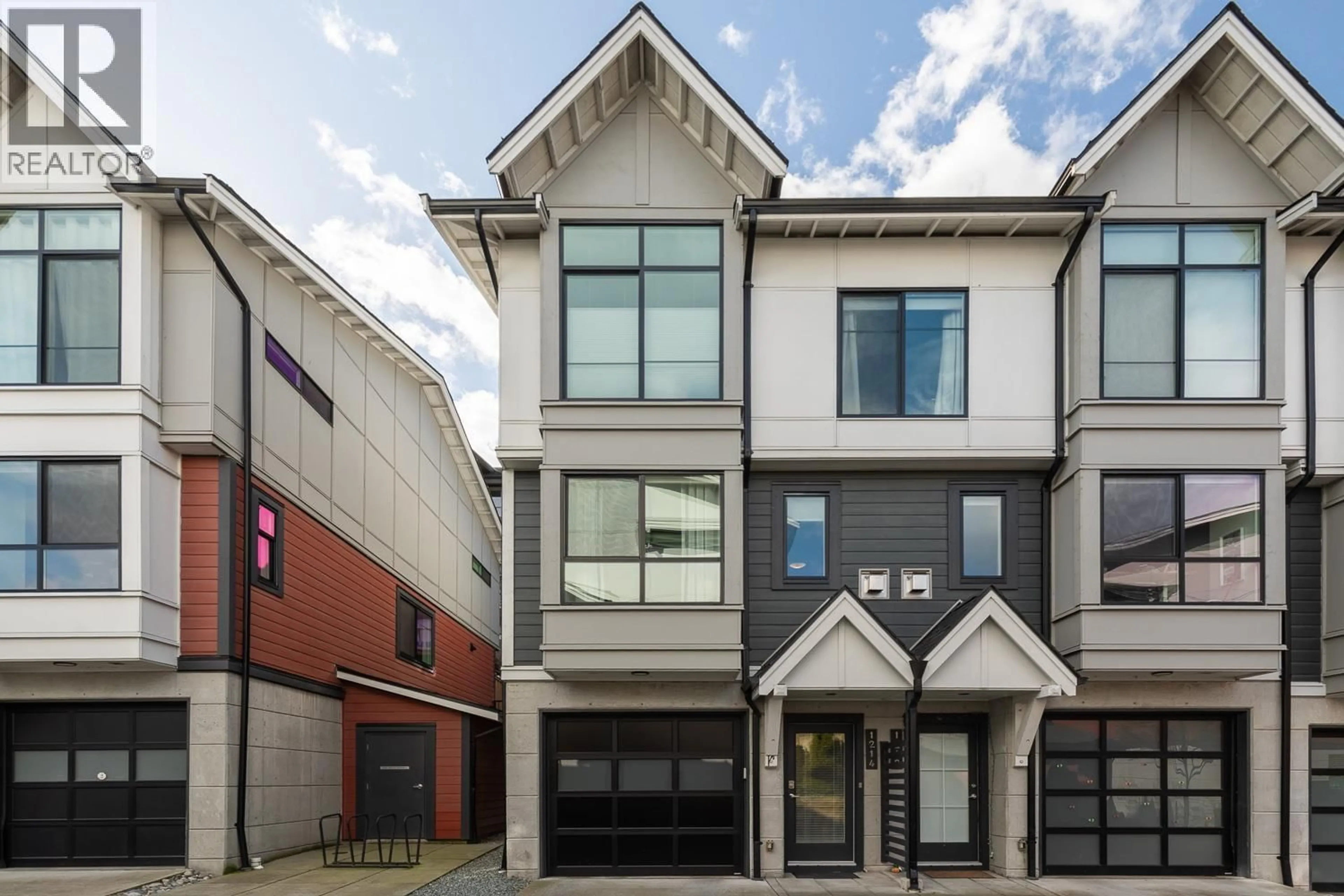 Home with brick exterior material, street for 1214 GRANITE DRIVE, Squamish British Columbia V8B0V9