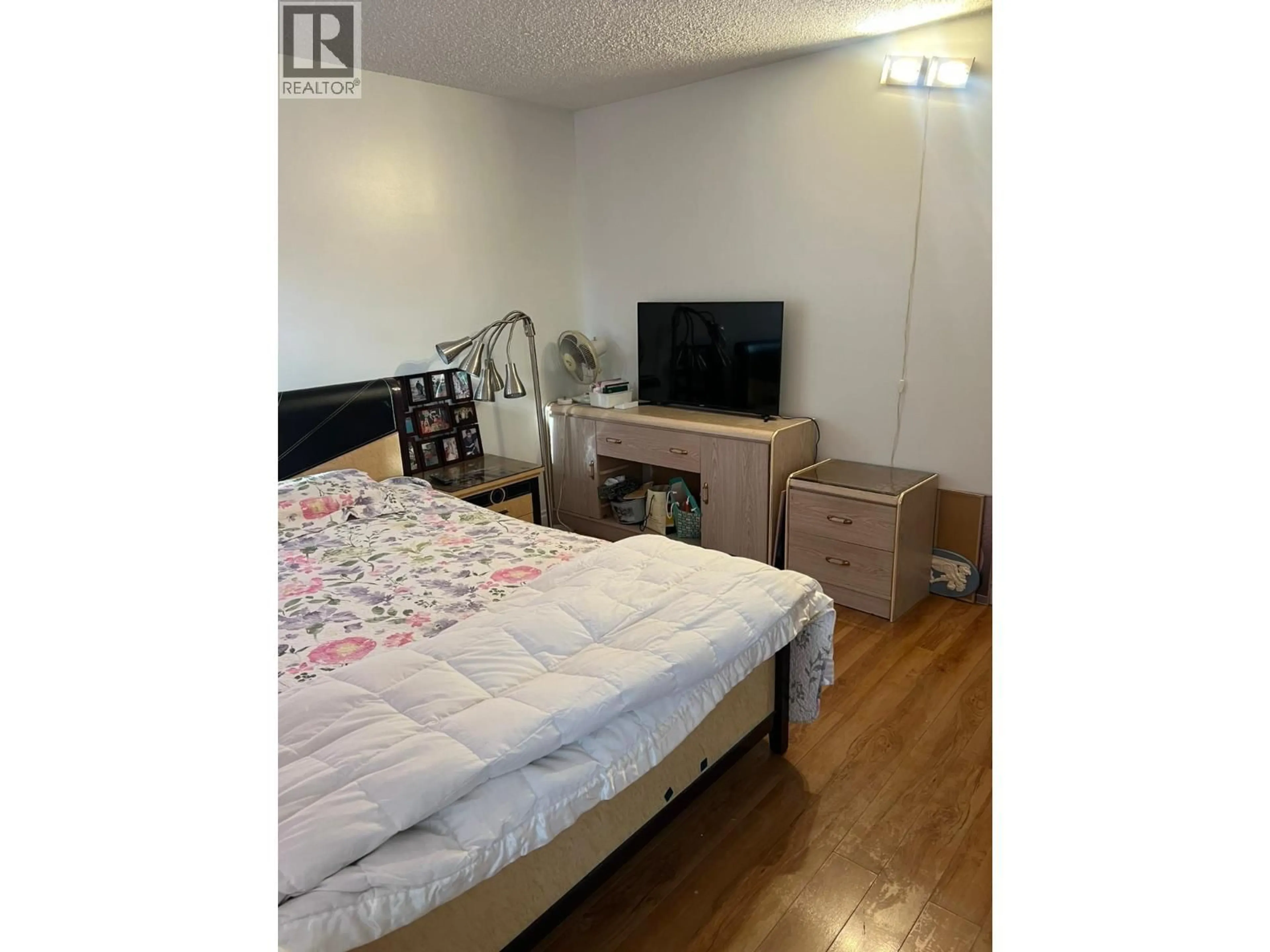 A pic of a room for 408 - 1040 BROADWAY, Vancouver British Columbia V5T4N7