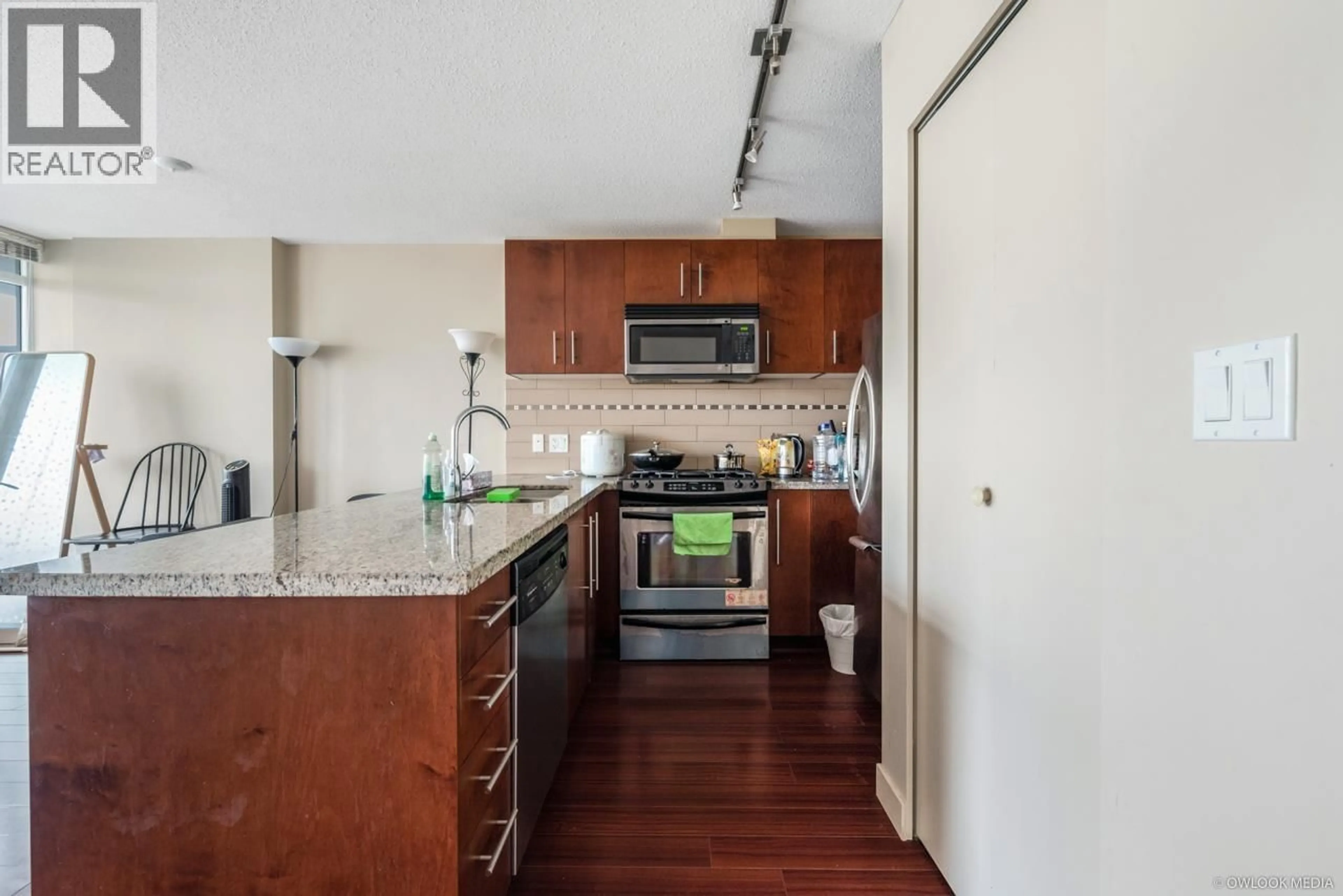 Standard kitchen, unknown for 606 - 8280 LANSDOWNE ROAD, Richmond British Columbia V6X0B2