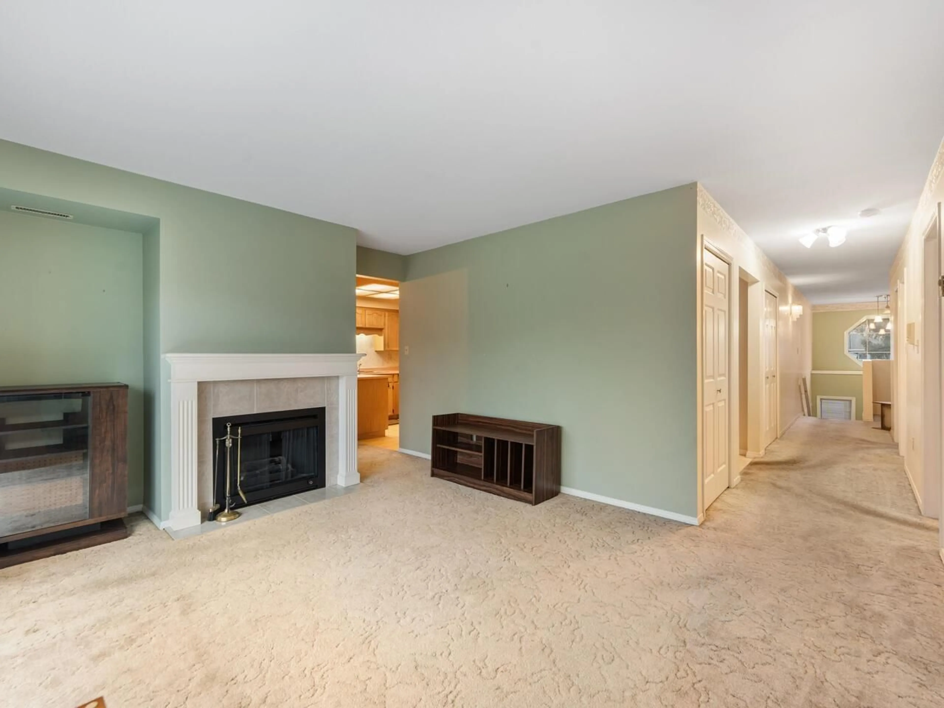 Unknown for 16 - 19797 64 AVENUE, Langley British Columbia V2Y1G9