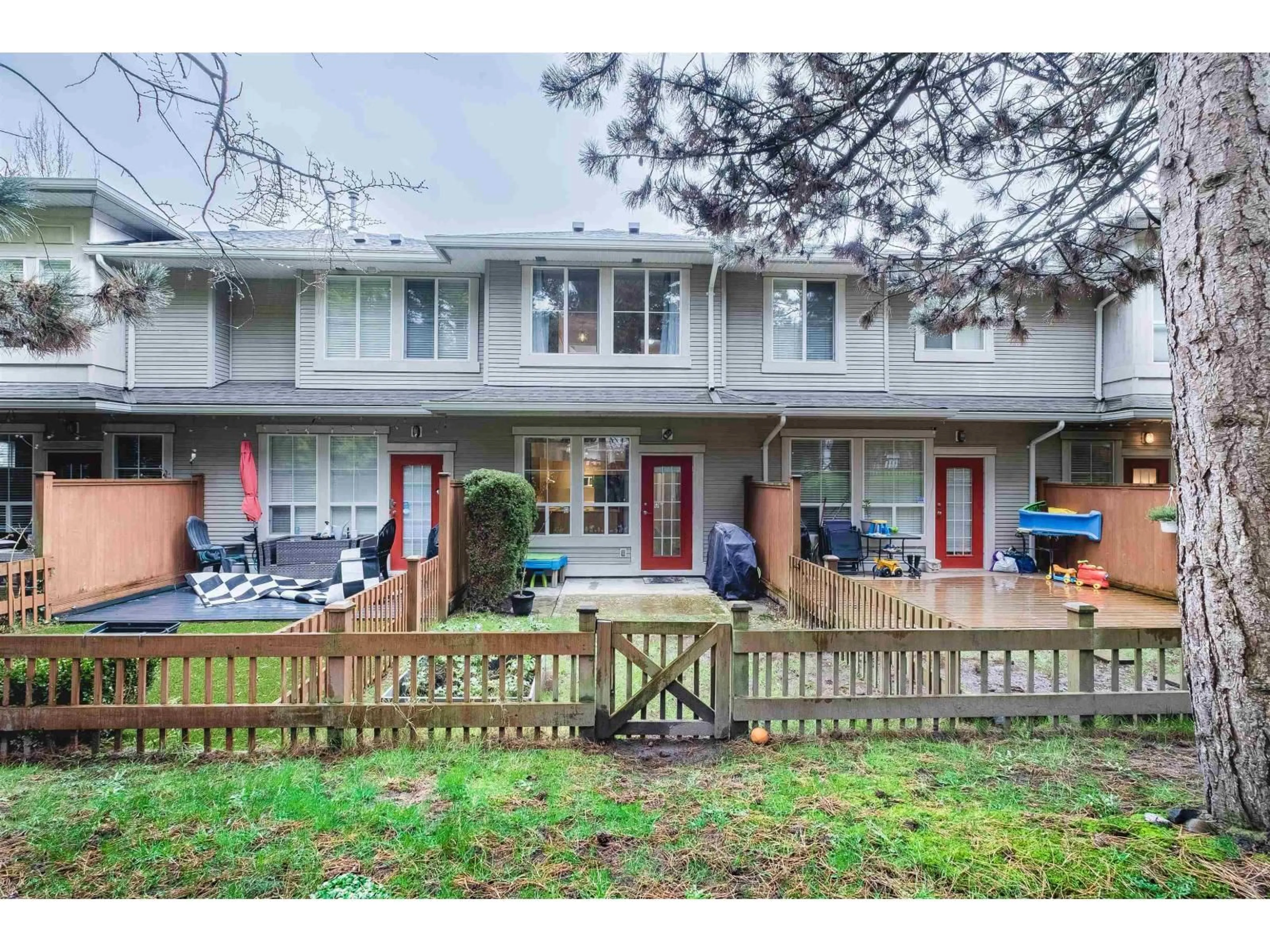 Patio, street for 34 - 14952 58 AVENUE, Surrey British Columbia V3S9J2