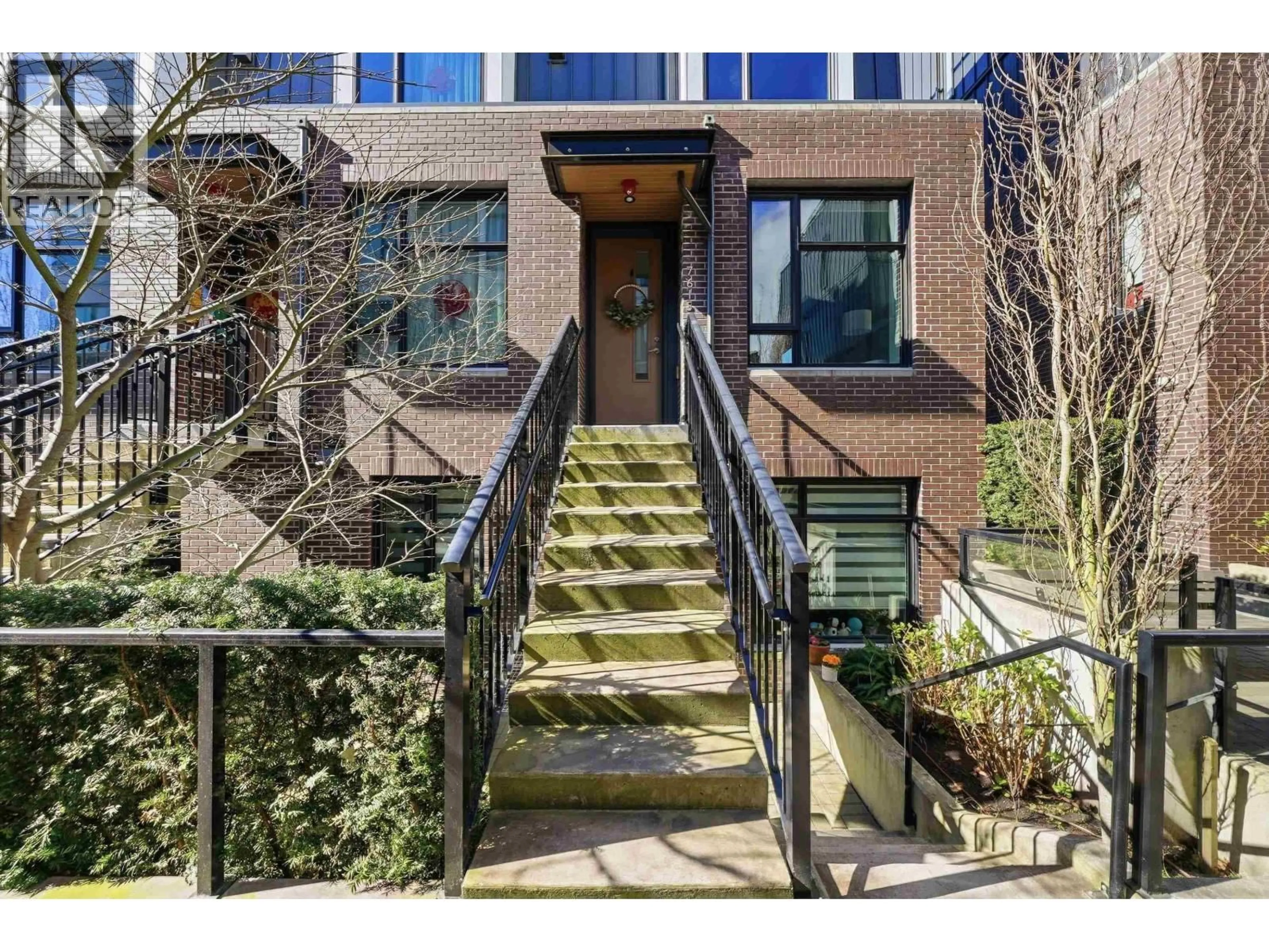 Unknown for 7615 YUKON STREET, Vancouver British Columbia V5X2Y4