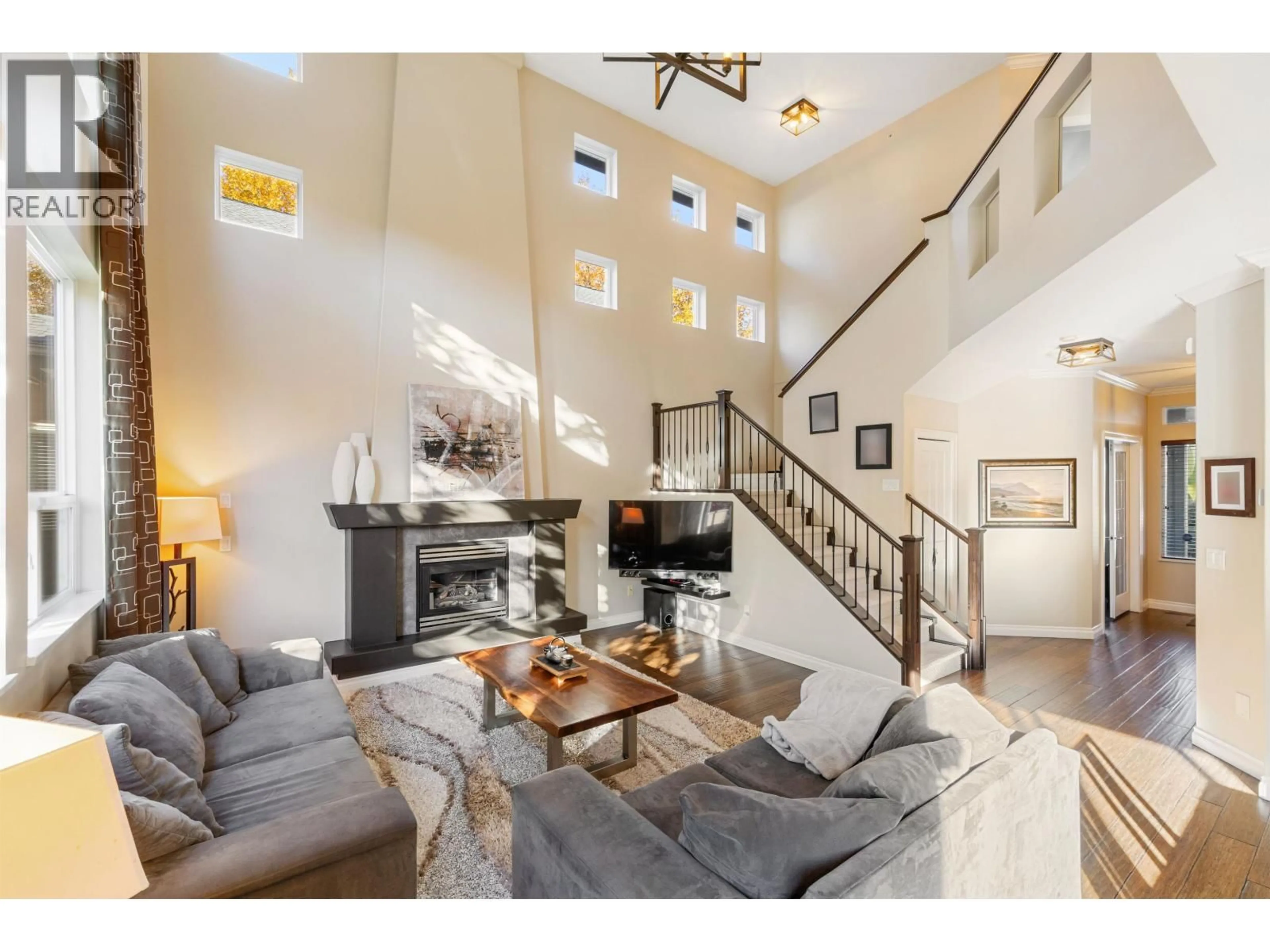 Unknown for 1078 EUPHRATES CRESCENT, Port Coquitlam British Columbia V3B8B8