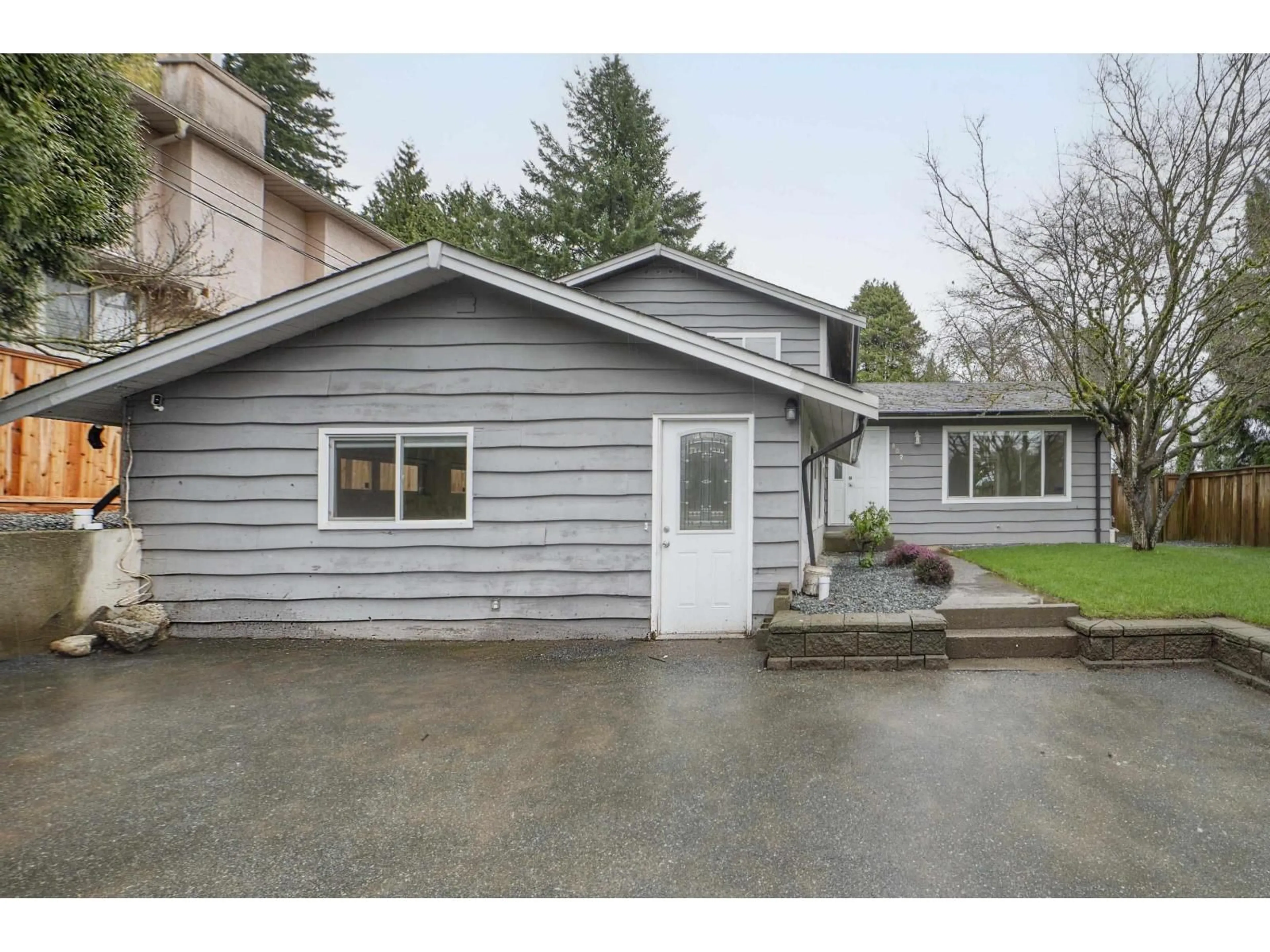 Home with vinyl exterior material, street for 8024 CEDAR STREET, Mission British Columbia V2V3N1