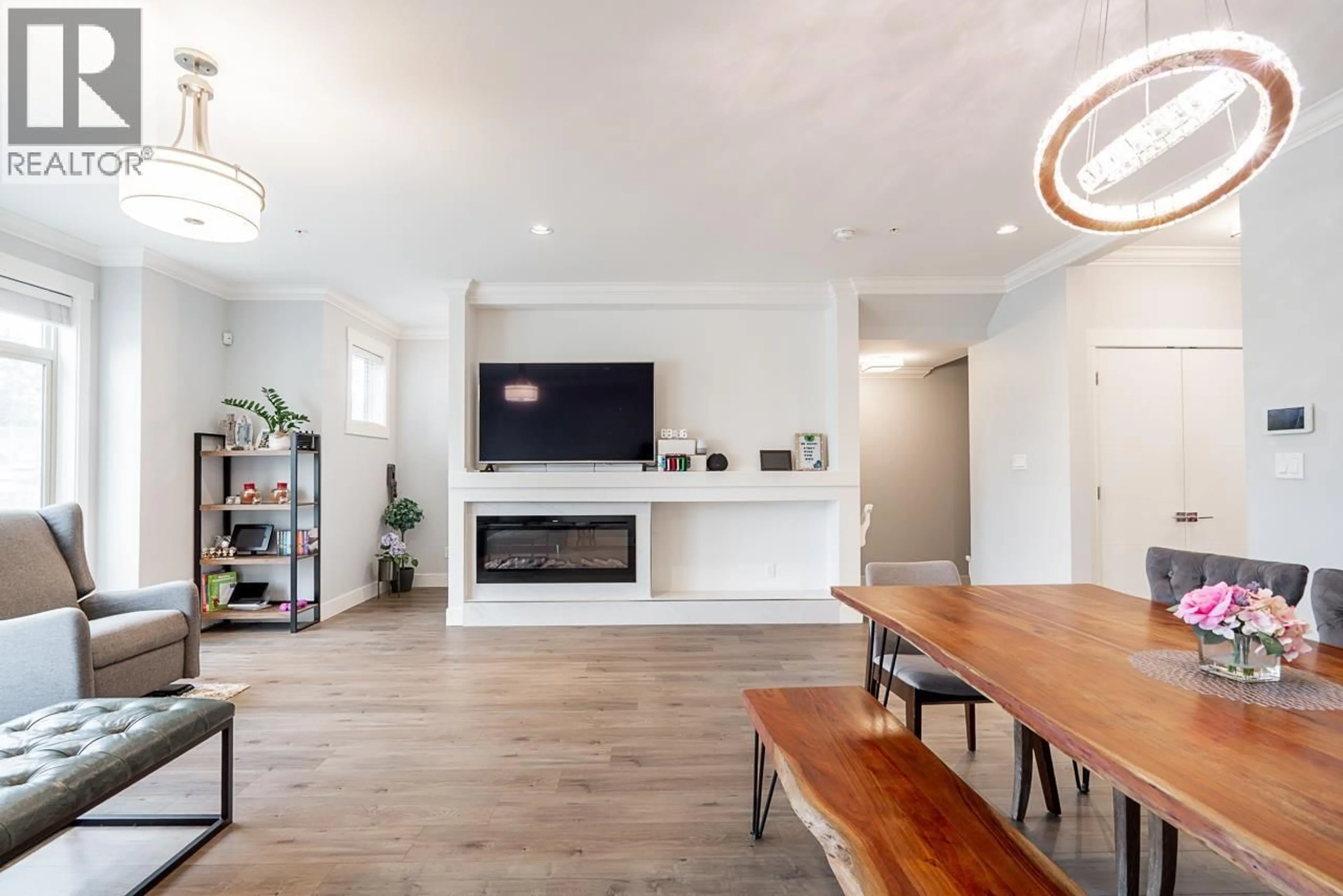 Unknown for 3 - 3126 WELLINGTON STREET, Port Coquitlam British Columbia V3B3X4