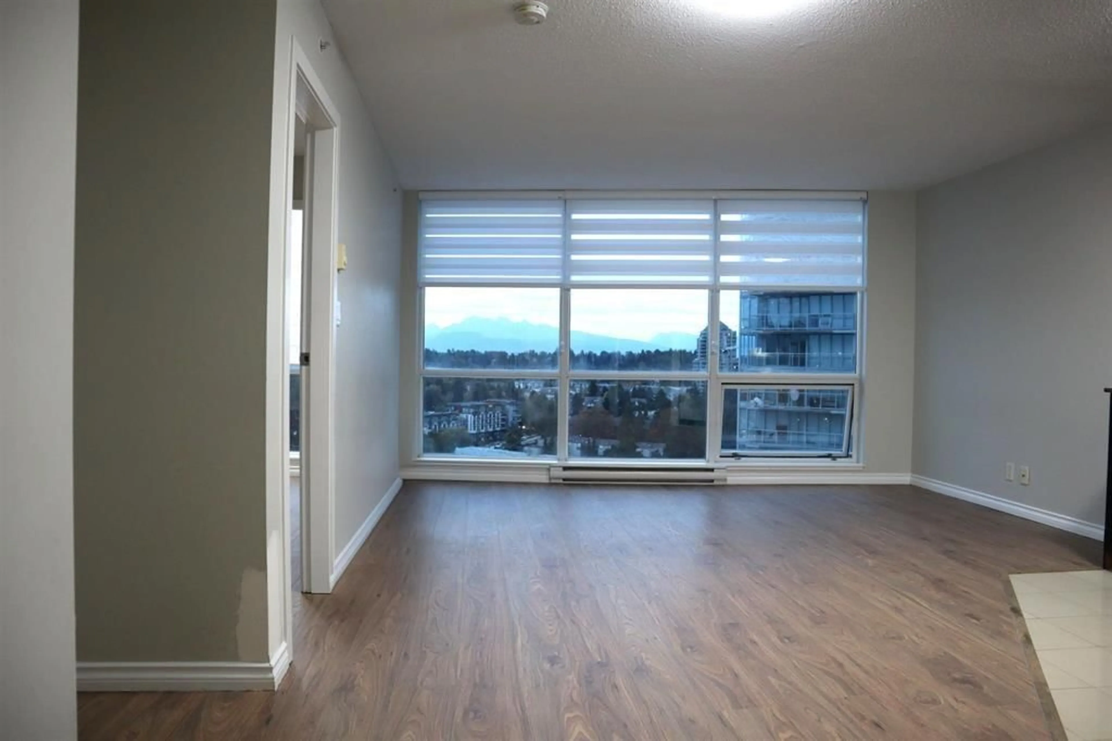 A pic of a room for 2206 - 13618 100 AVENUE, Surrey British Columbia V3T0A8