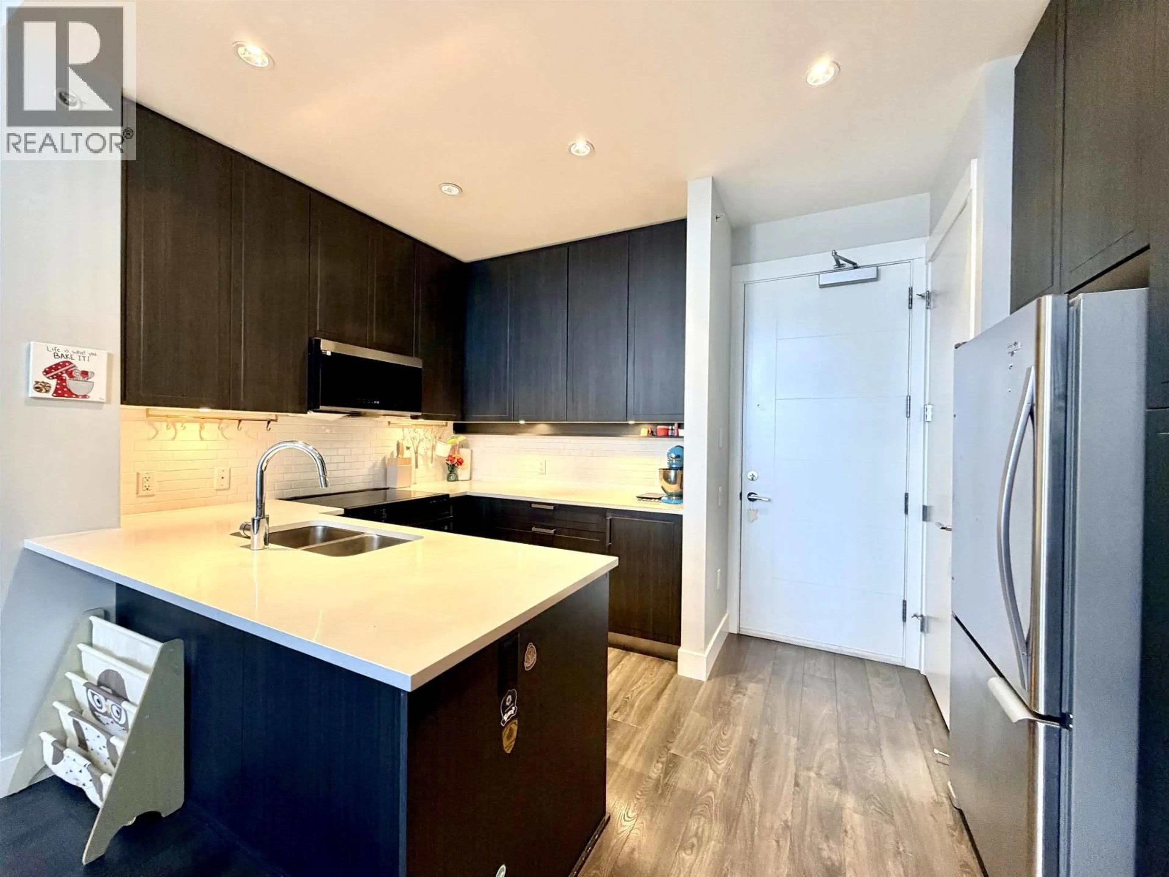 Unknown for 406 - 2307 RANGER LANE, Port Coquitlam British Columbia V3B0L7