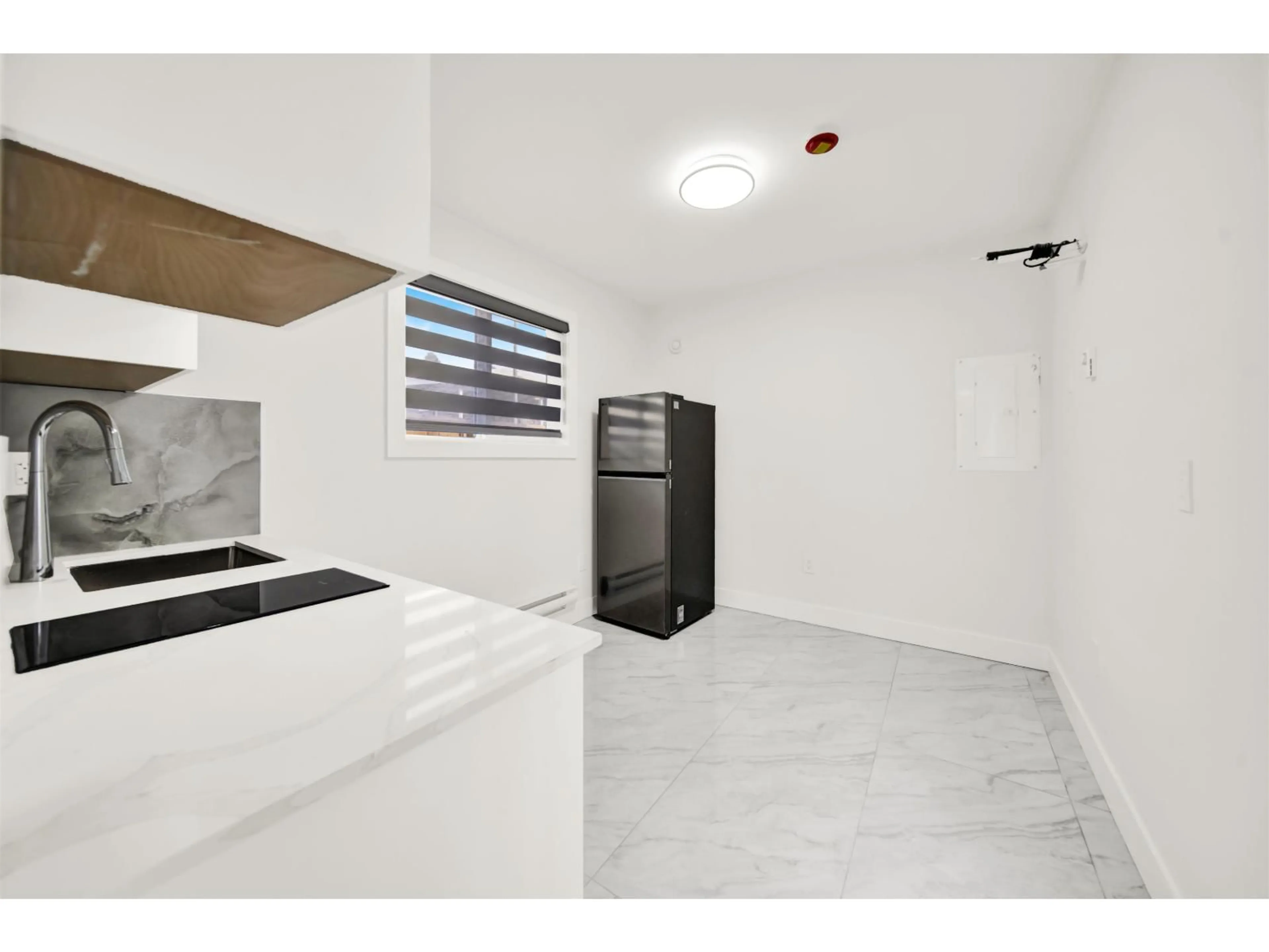 Unknown for 11785 82B AVENUE, Delta British Columbia V4C2E8