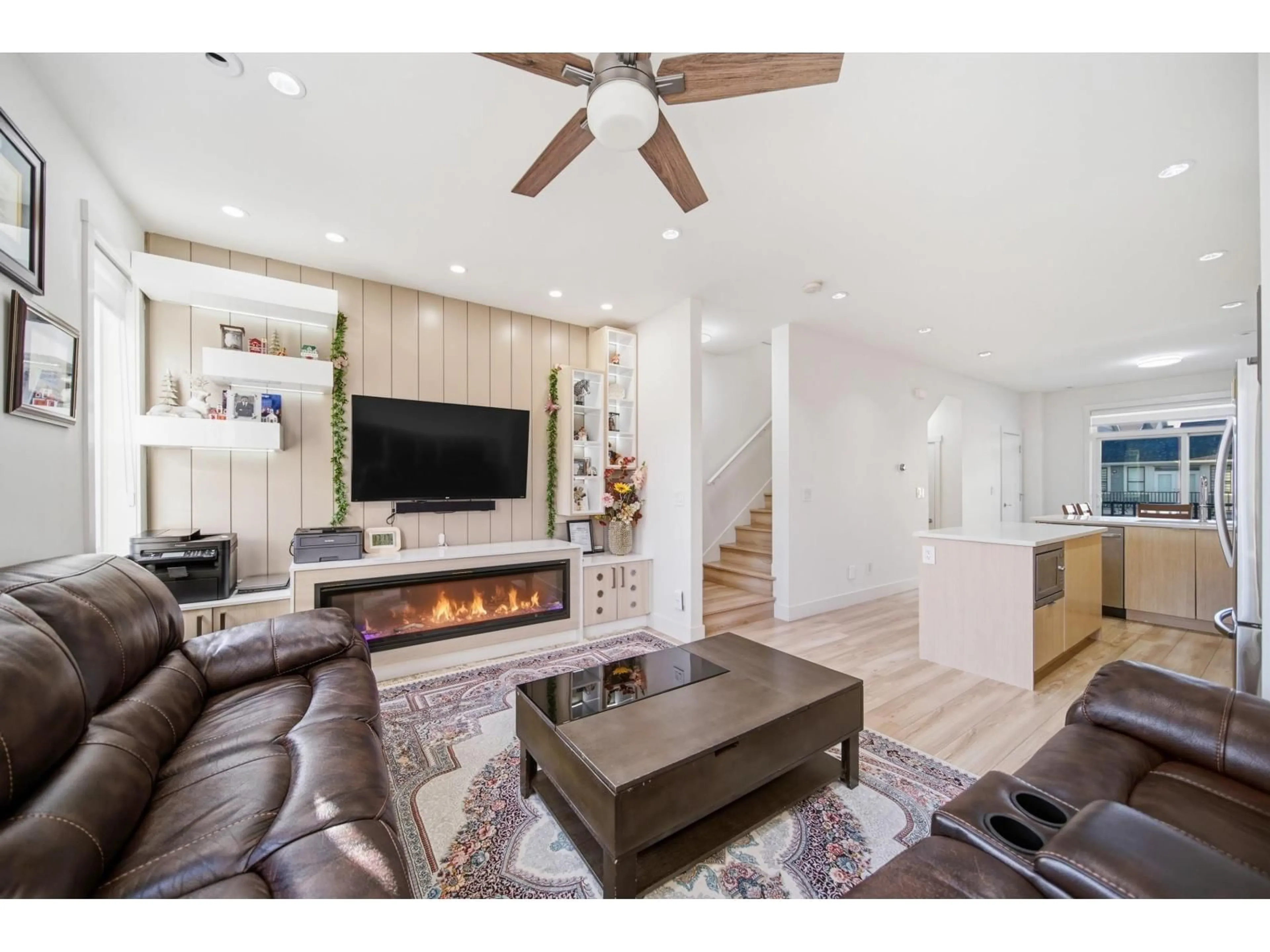 Living room with furniture, unknown for 25 - 11556 72A AVENUE, Delta British Columbia V4C1A9