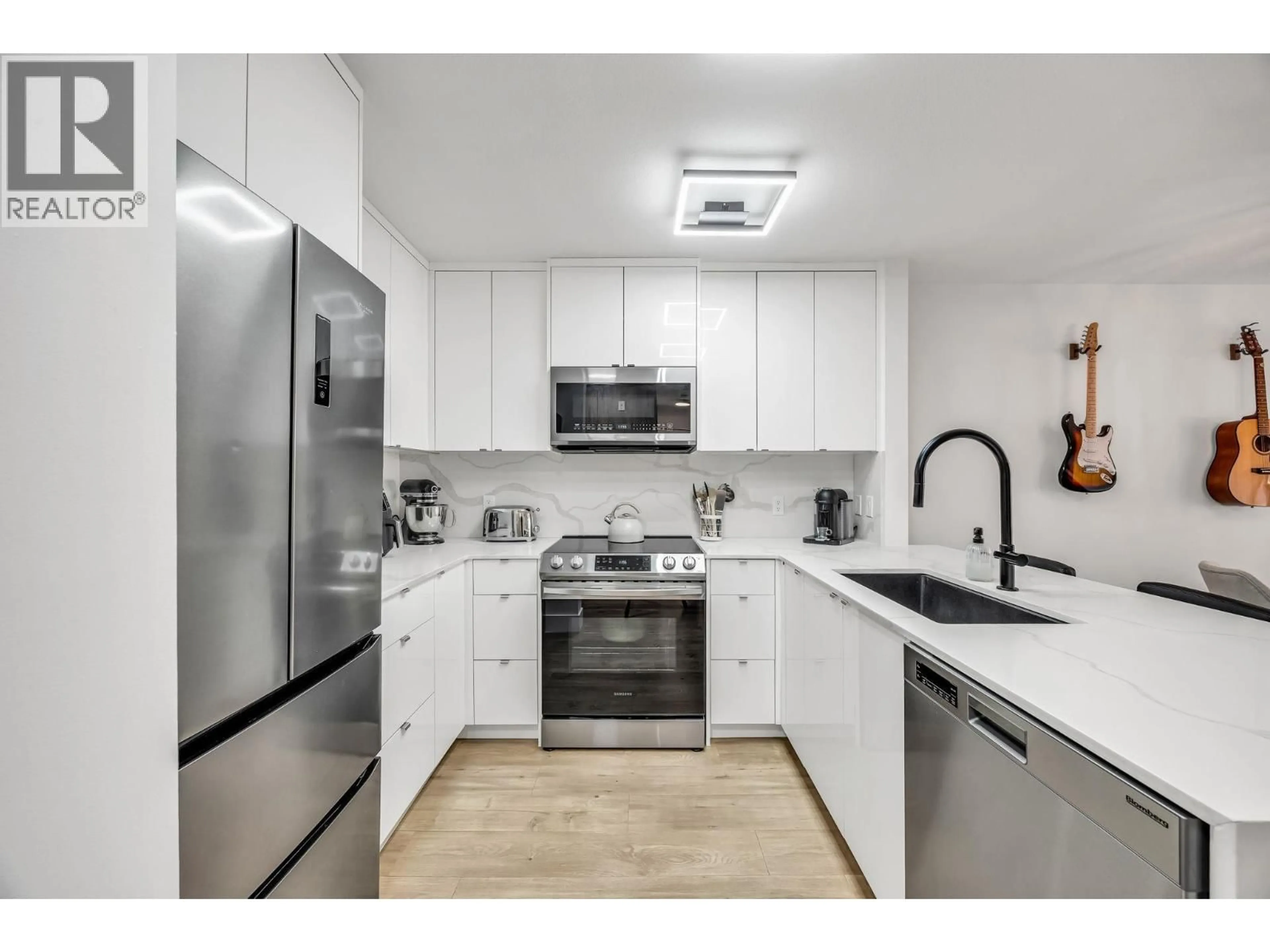 Unknown for 213 - 3038 KENT AVENUE SOUTH, Vancouver British Columbia V5S4V8