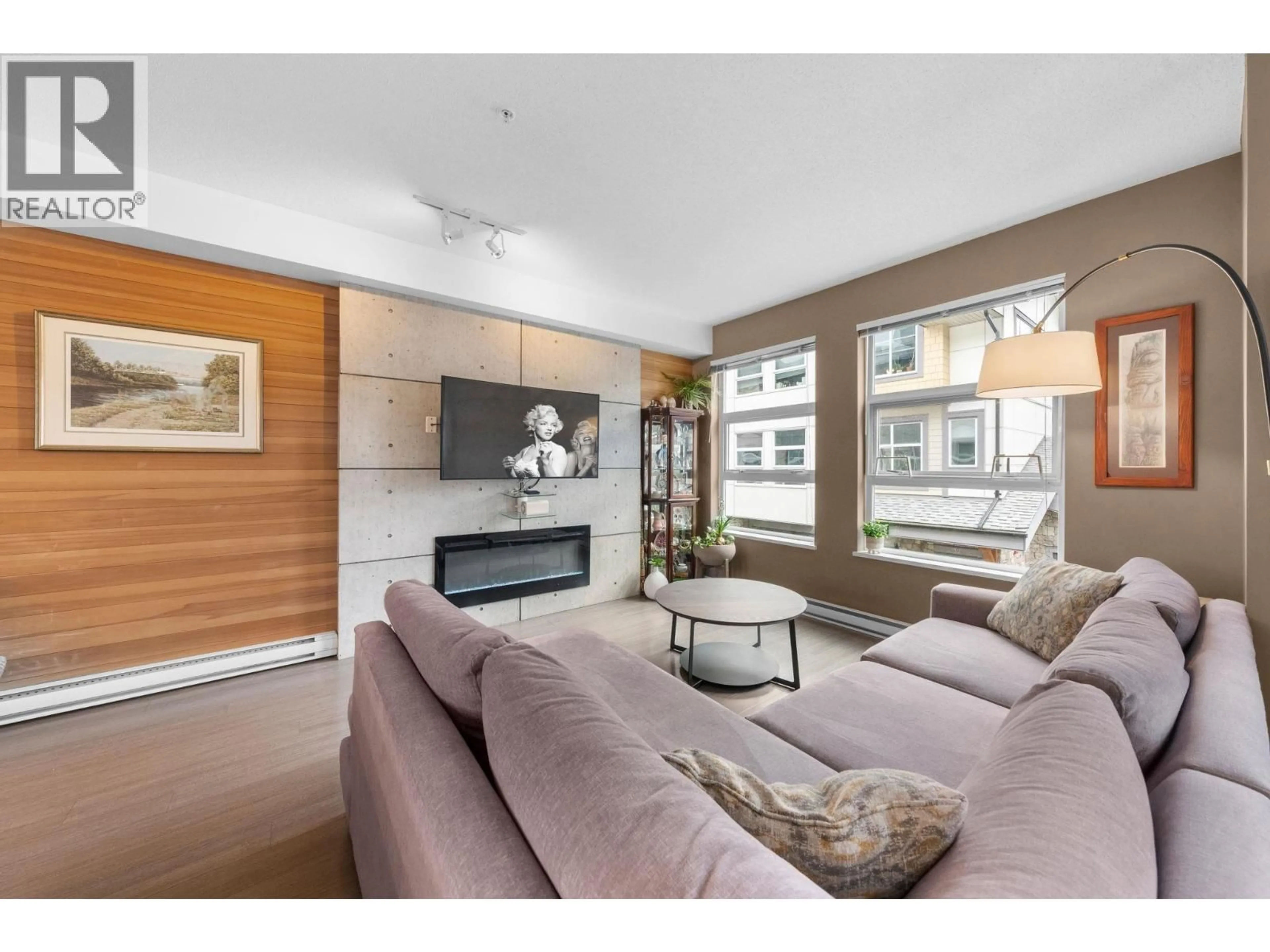 Unknown for 13 - 39548 LOGGERS LANE, Squamish British Columbia V8B0V7