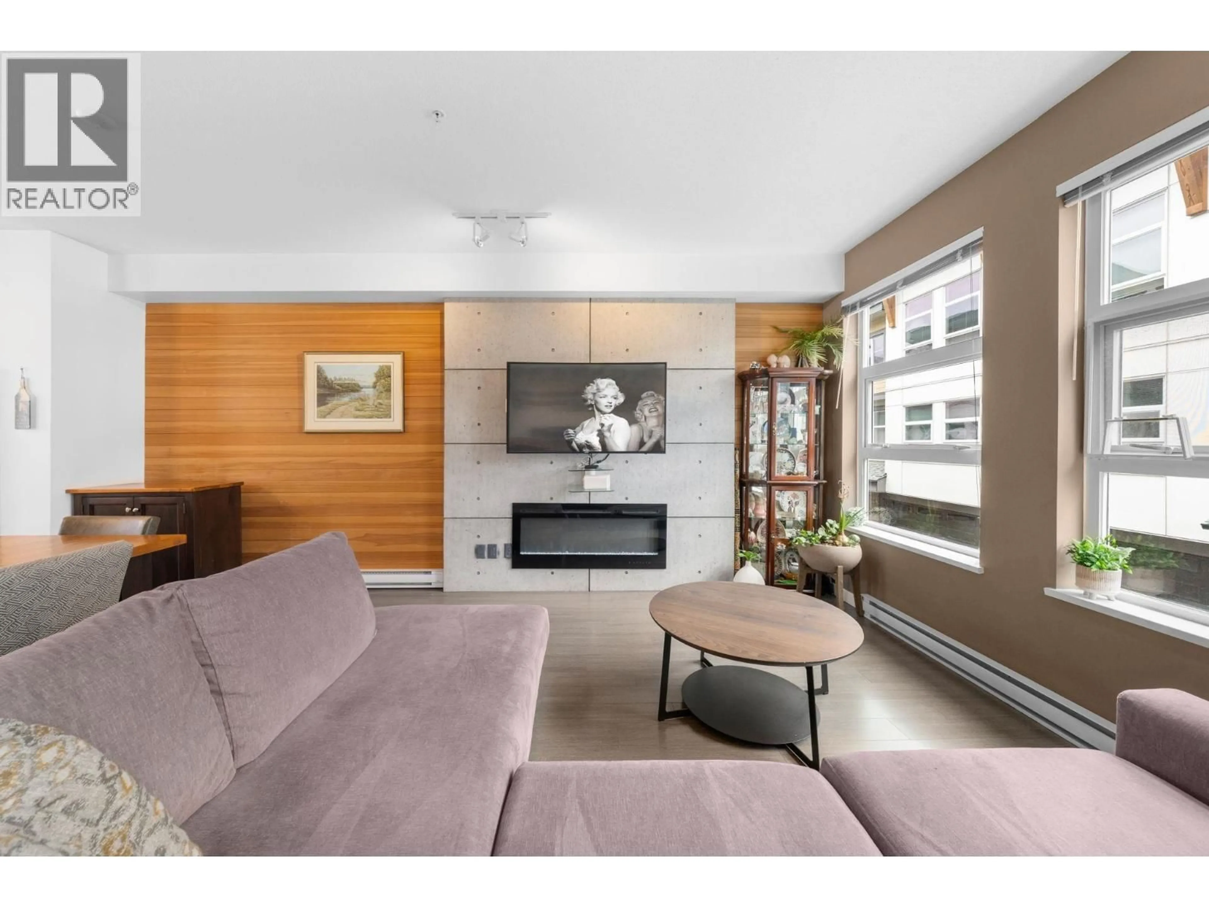 Unknown for 13 - 39548 LOGGERS LANE, Squamish British Columbia V8B0V7