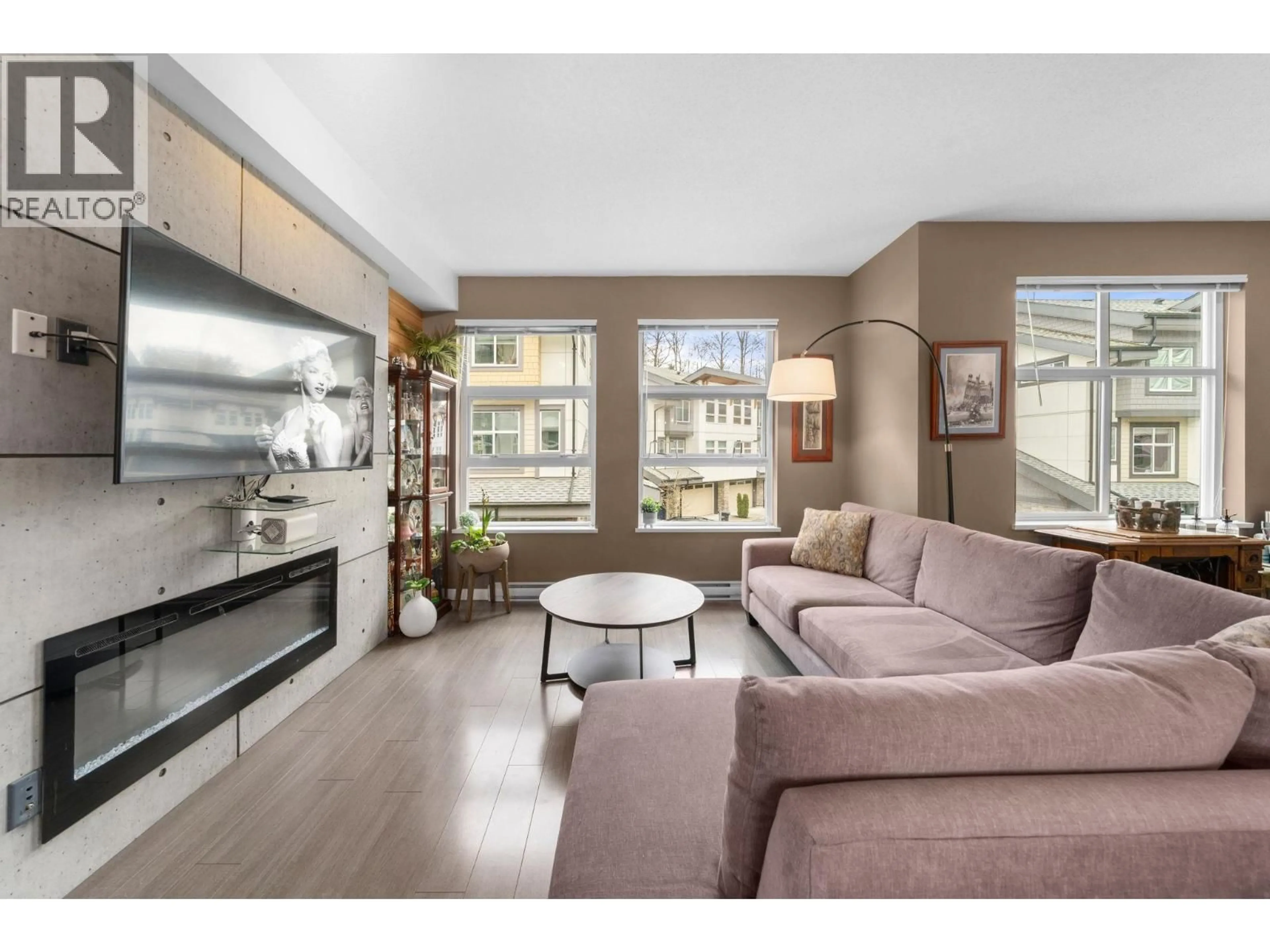 Unknown for 13 - 39548 LOGGERS LANE, Squamish British Columbia V8B0V7