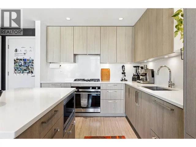 303 - 707 3RD STREET, North Vancouver 5