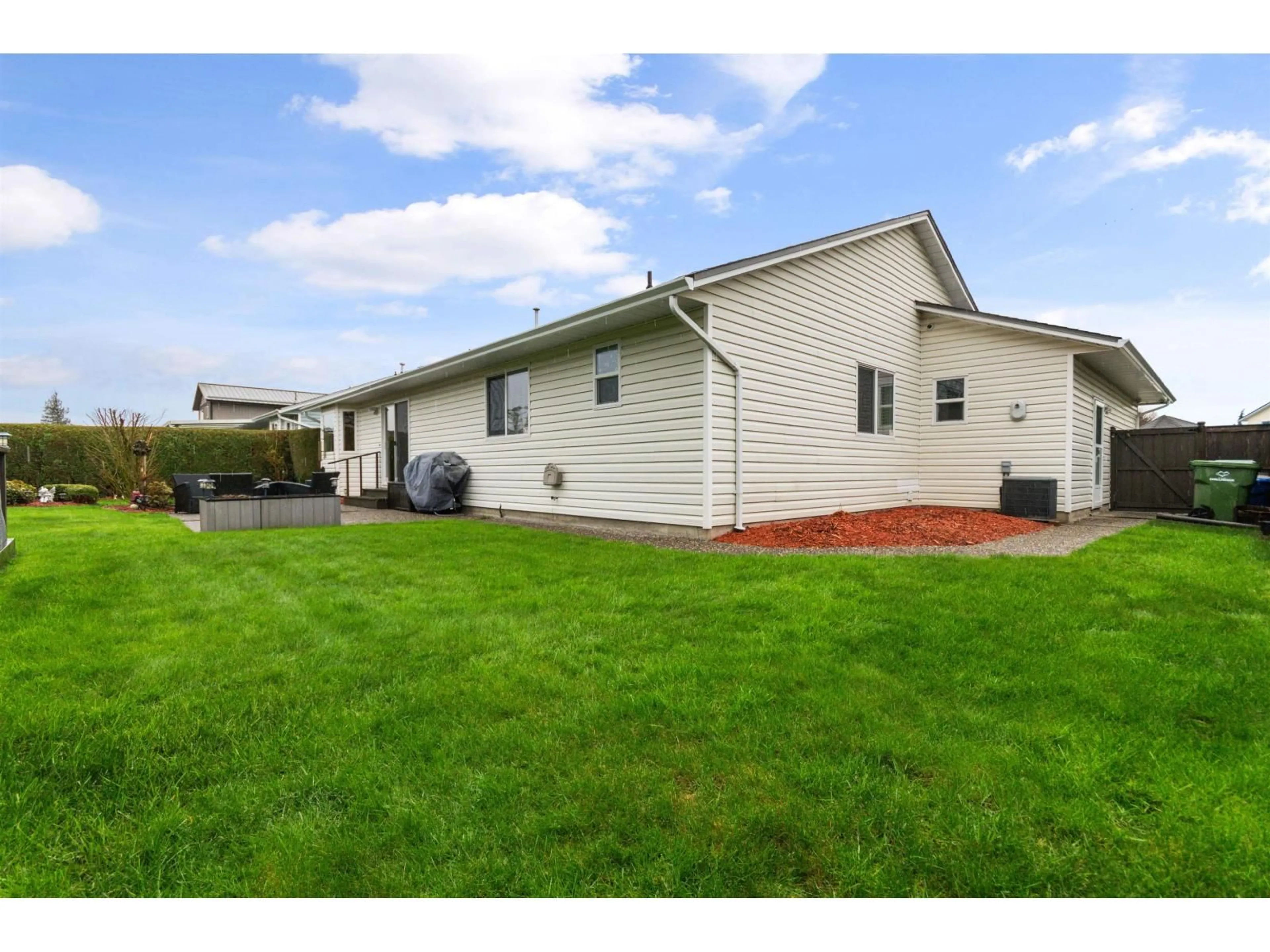 Unknown for 6944 COACH LAMP DRIVE, Chilliwack British Columbia V2R2X6