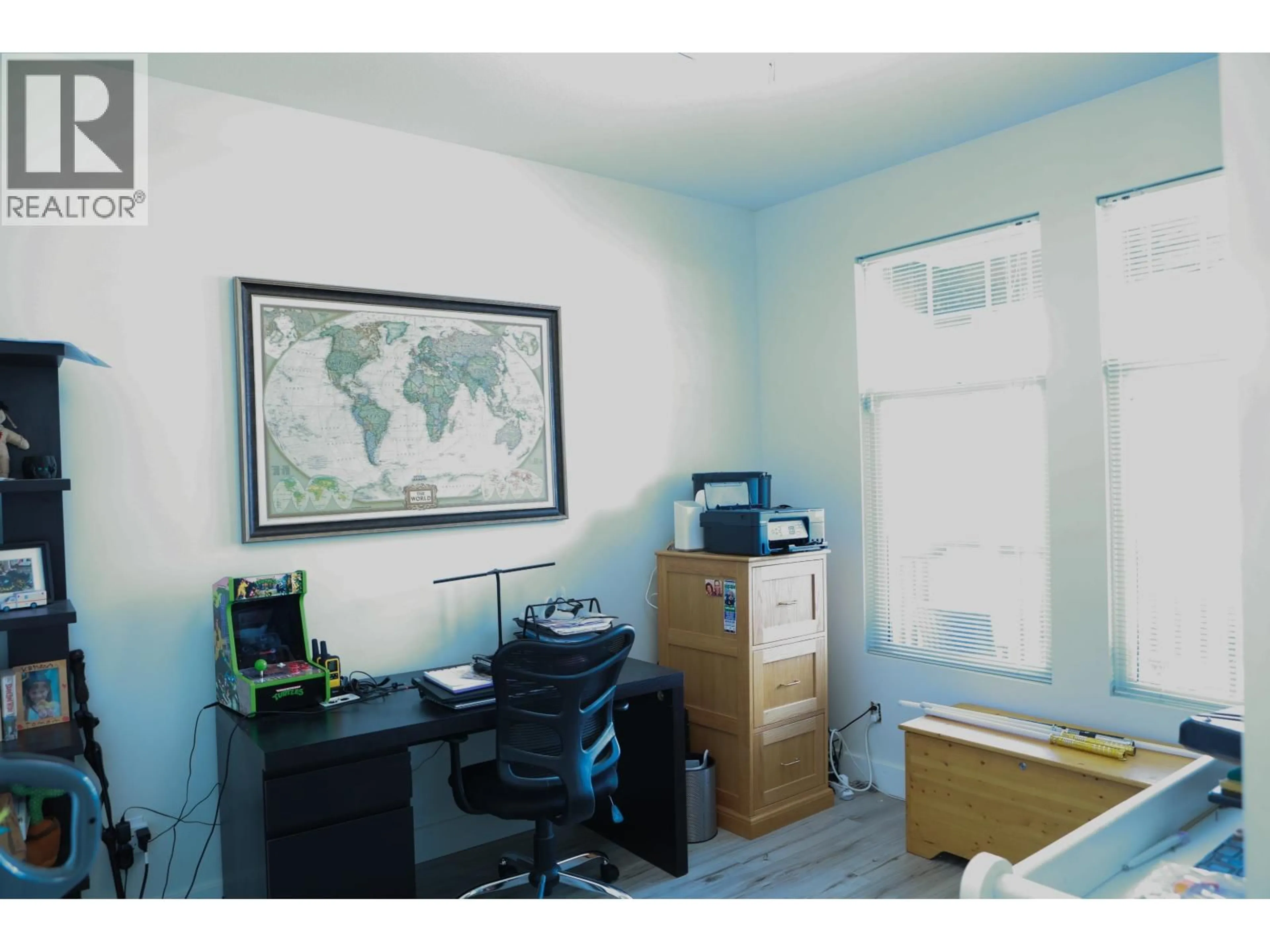 A pic of a room for 24170 HILL AVENUE, Maple Ridge British Columbia V2W2C9