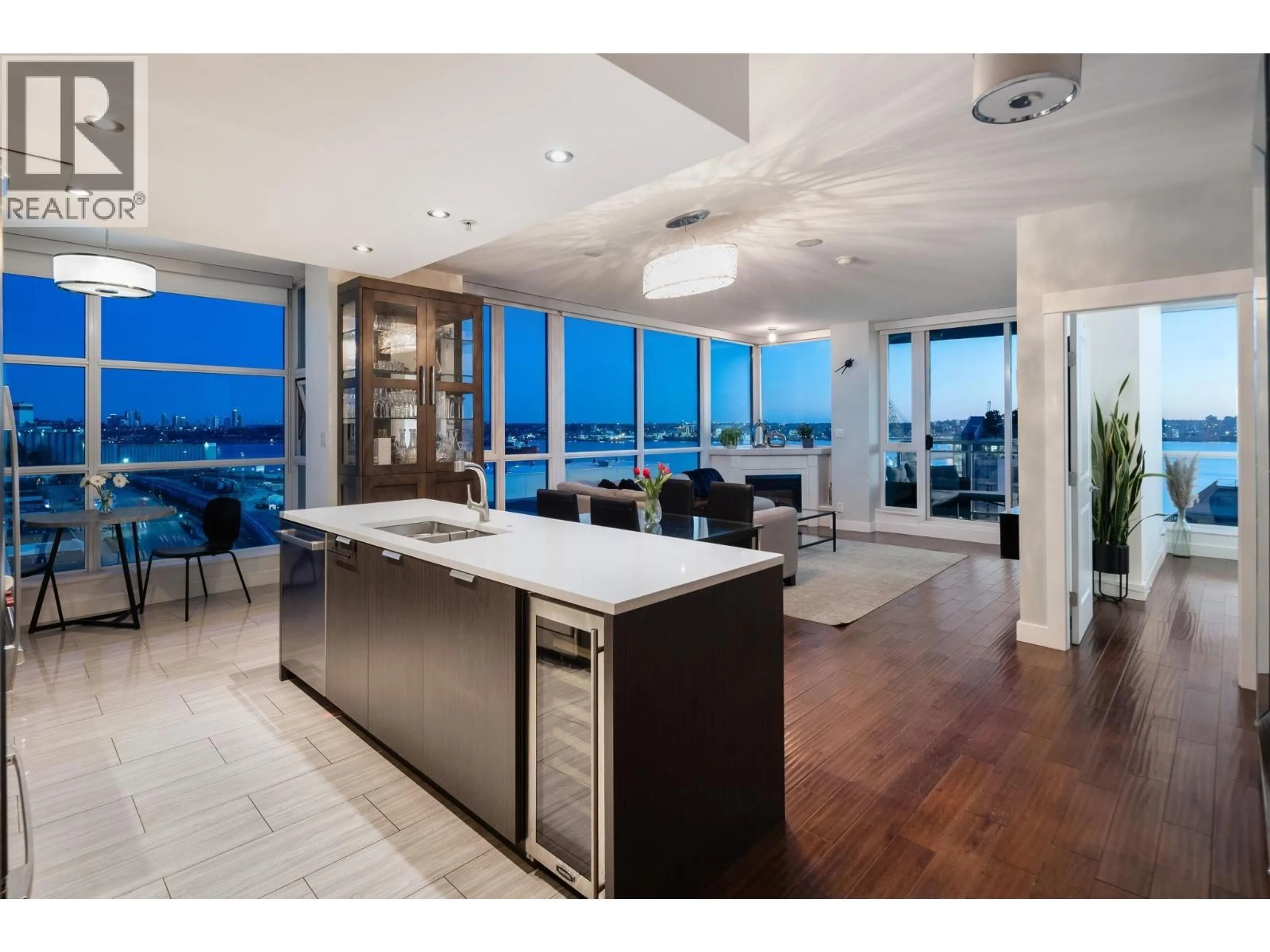 Unknown for 1603 - 188 ESPLANADE STREET, North Vancouver British Columbia V7L4Y1