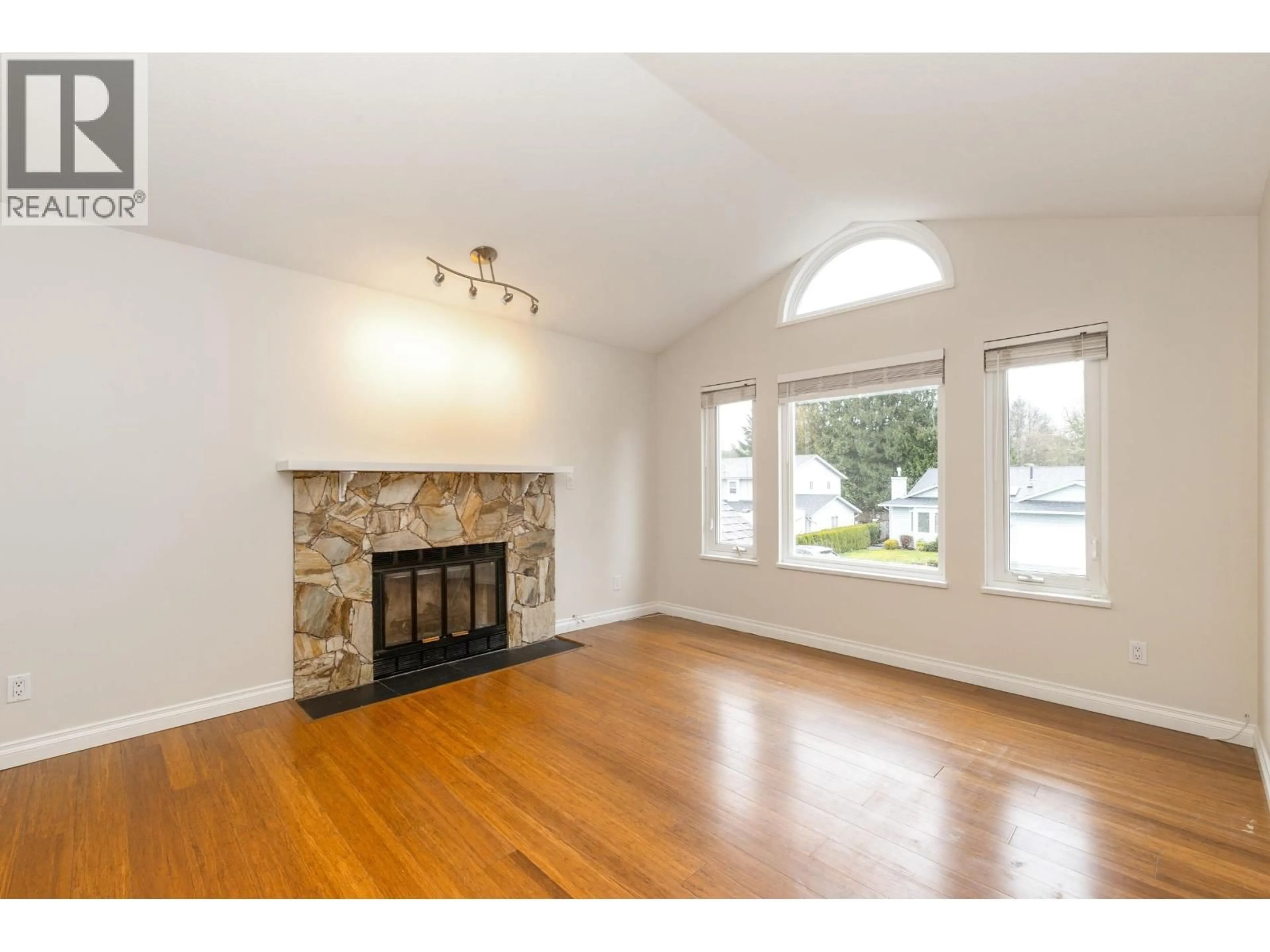 Unknown for 12533 223 STREET, Maple Ridge British Columbia V2X5Y8