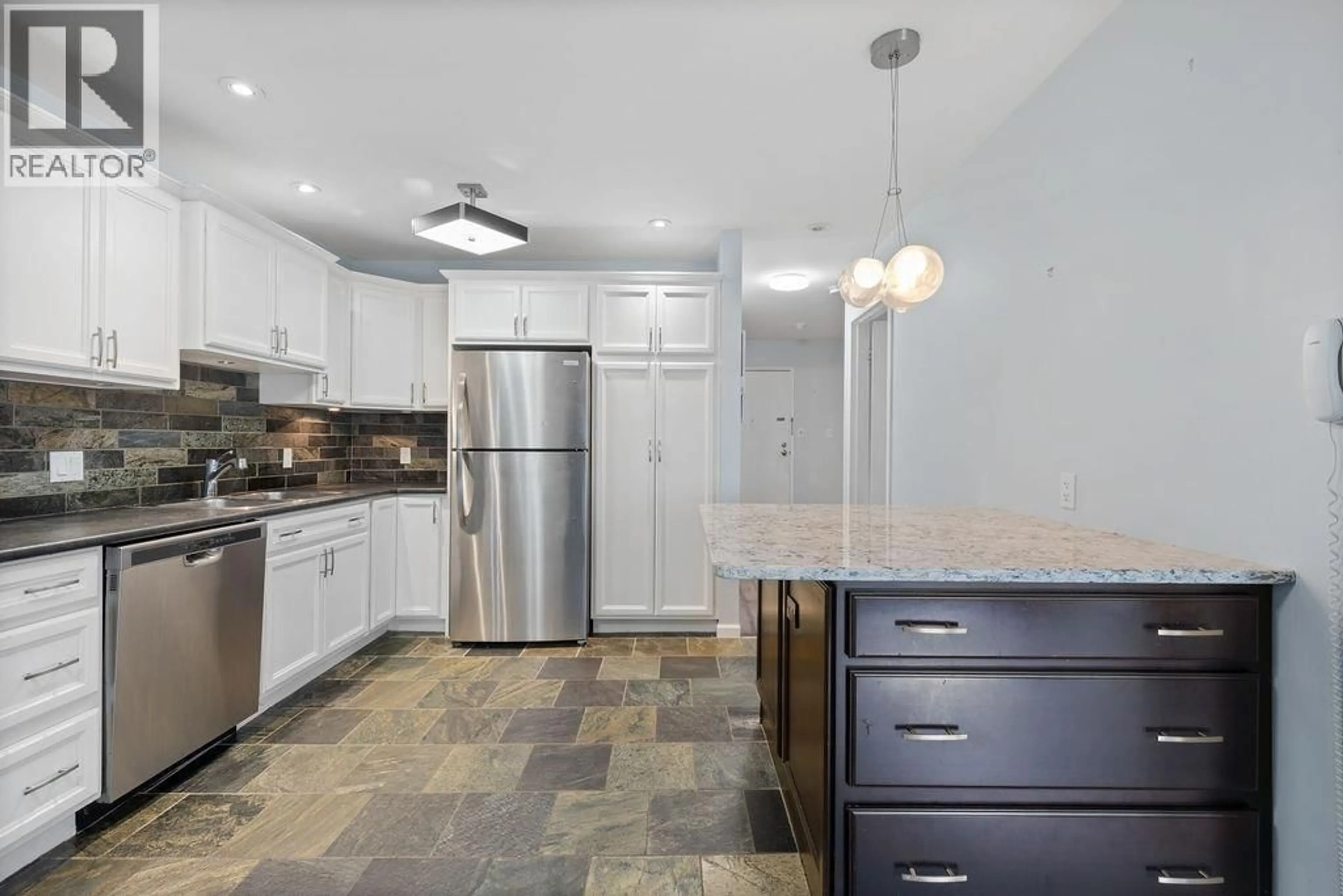 Unknown for 210 - 236 2ND STREET, North Vancouver British Columbia V7M1C6