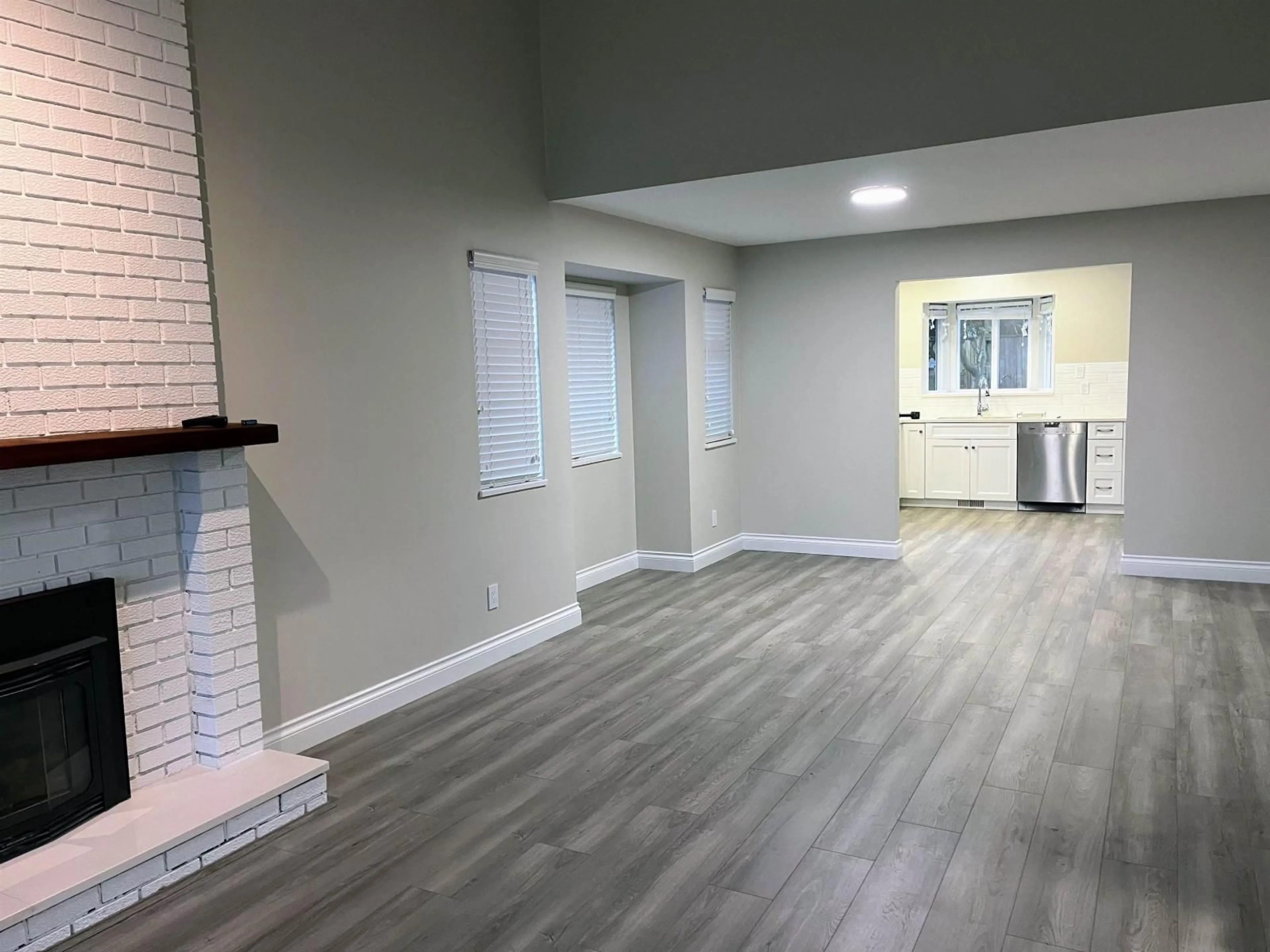 A pic of a room for 13015 SUMMERHILL CRESCENT, Surrey British Columbia V4A7T4