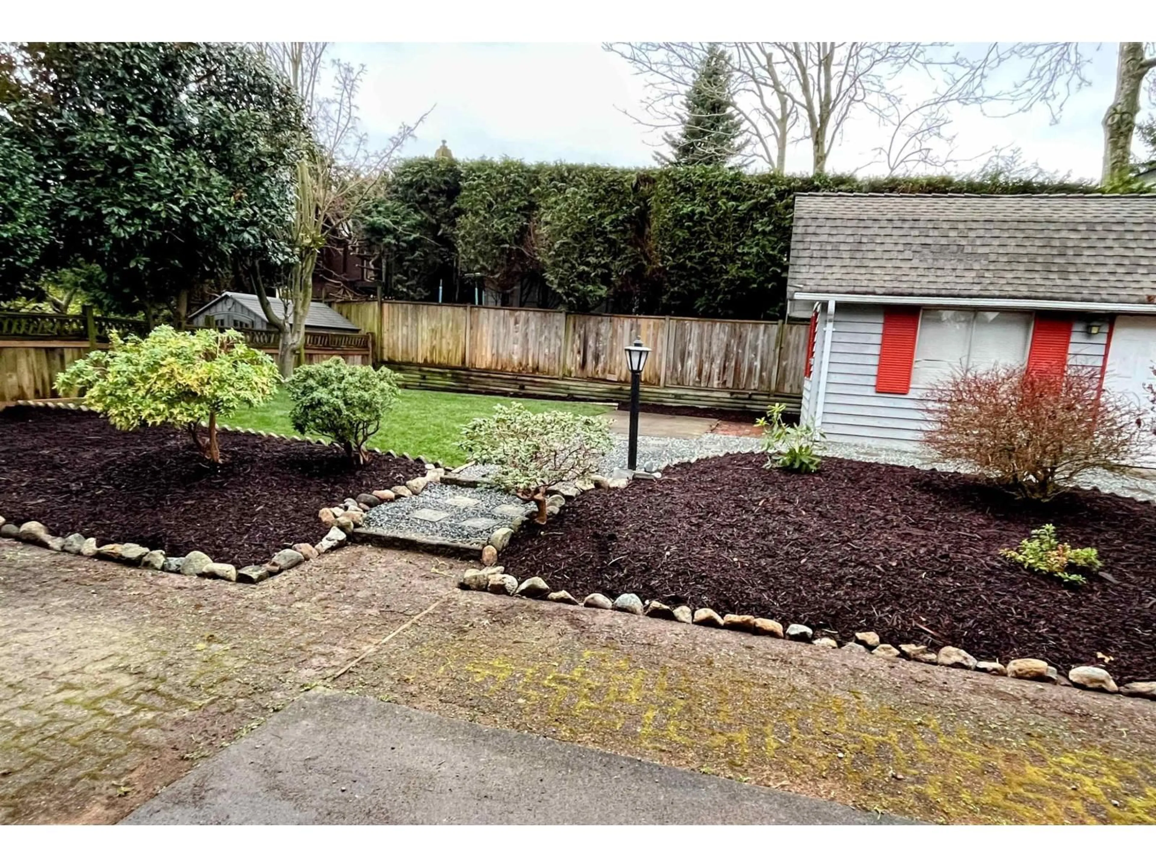 A pic from outside/outdoor area/front of a property/back of a property/a pic from drone, street for 13015 SUMMERHILL CRESCENT, Surrey British Columbia V4A7T4