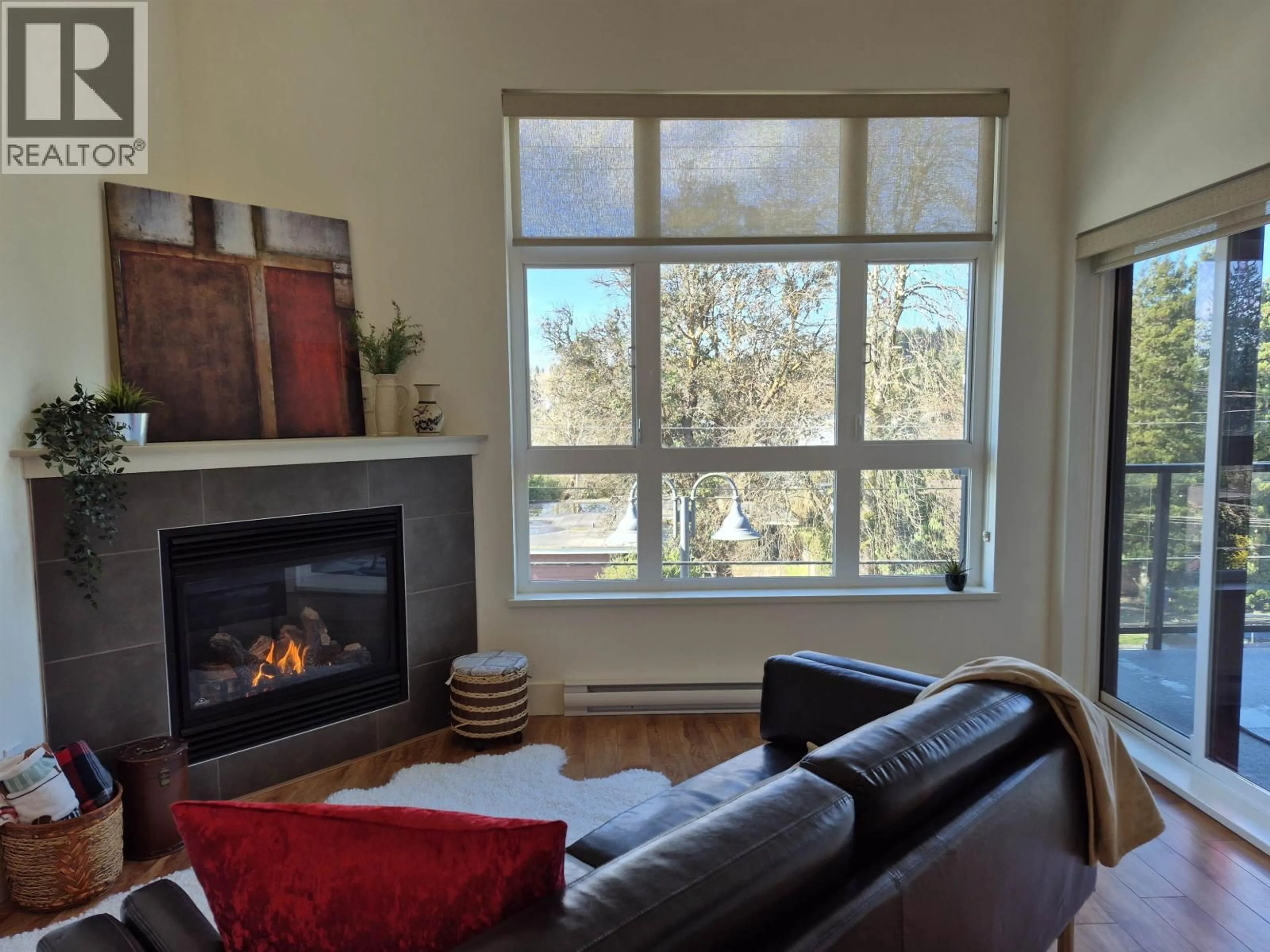 Unknown for 306 - 5682 WHARF AVENUE, Sechelt British Columbia V7Z0J3