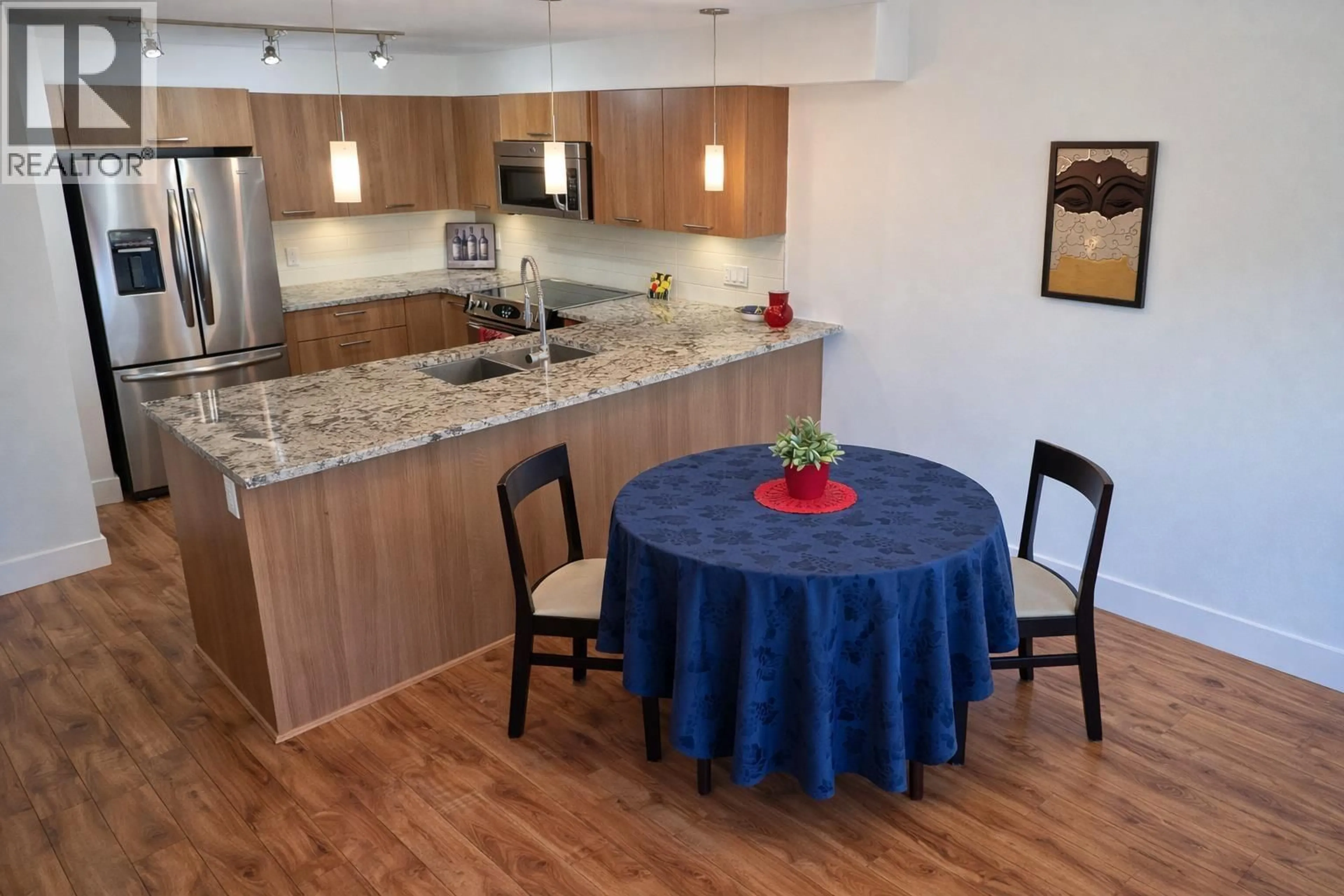 Unknown for 306 - 5682 WHARF AVENUE, Sechelt British Columbia V7Z0J3