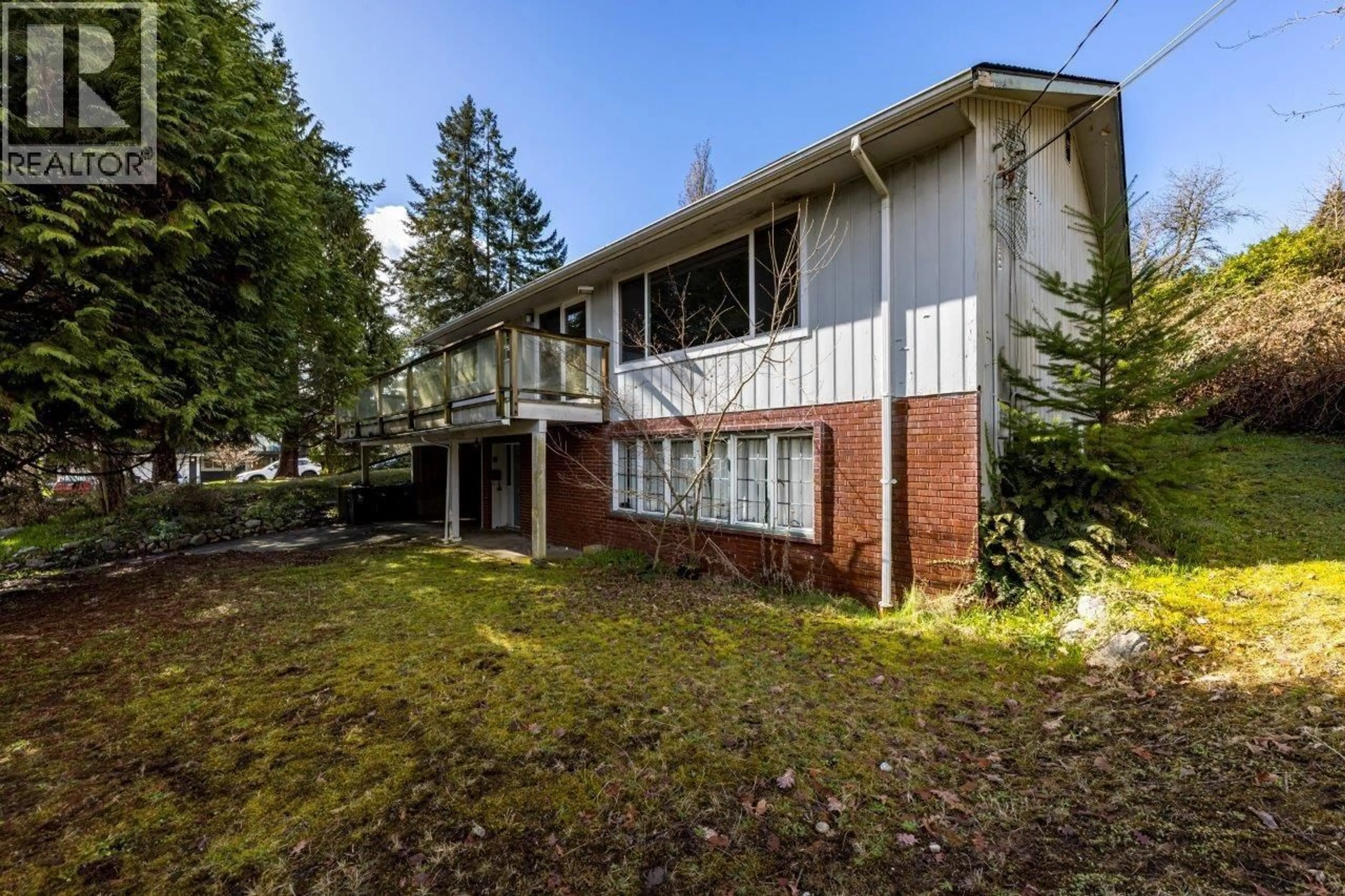 Unknown for 981 FRIAR CRESCENT, North Vancouver British Columbia V7G1M8