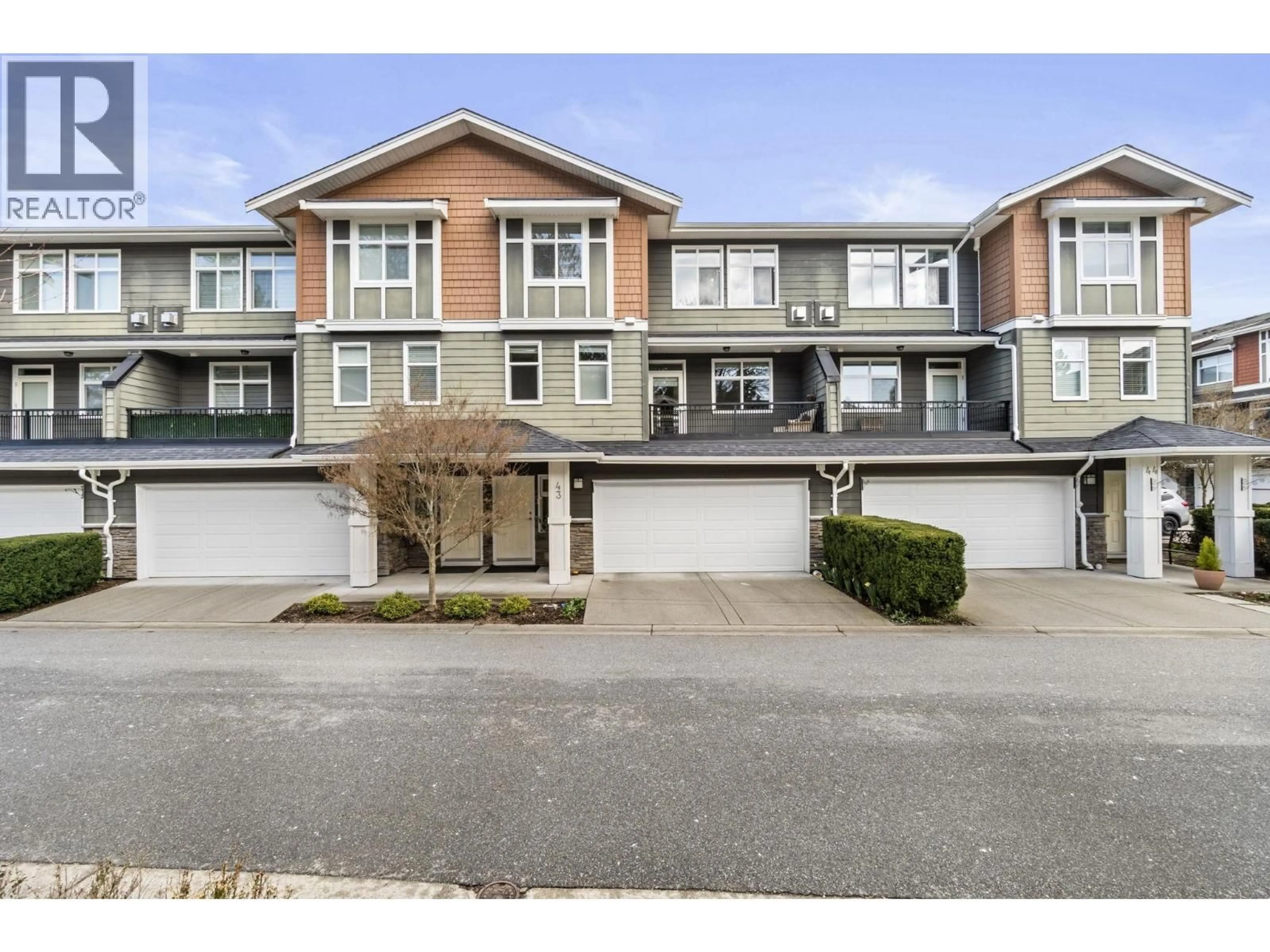 A pic from outside/outdoor area/front of a property/back of a property/a pic from drone, street for 43 - 11461 236 STREET, Maple Ridge British Columbia V2W0H6