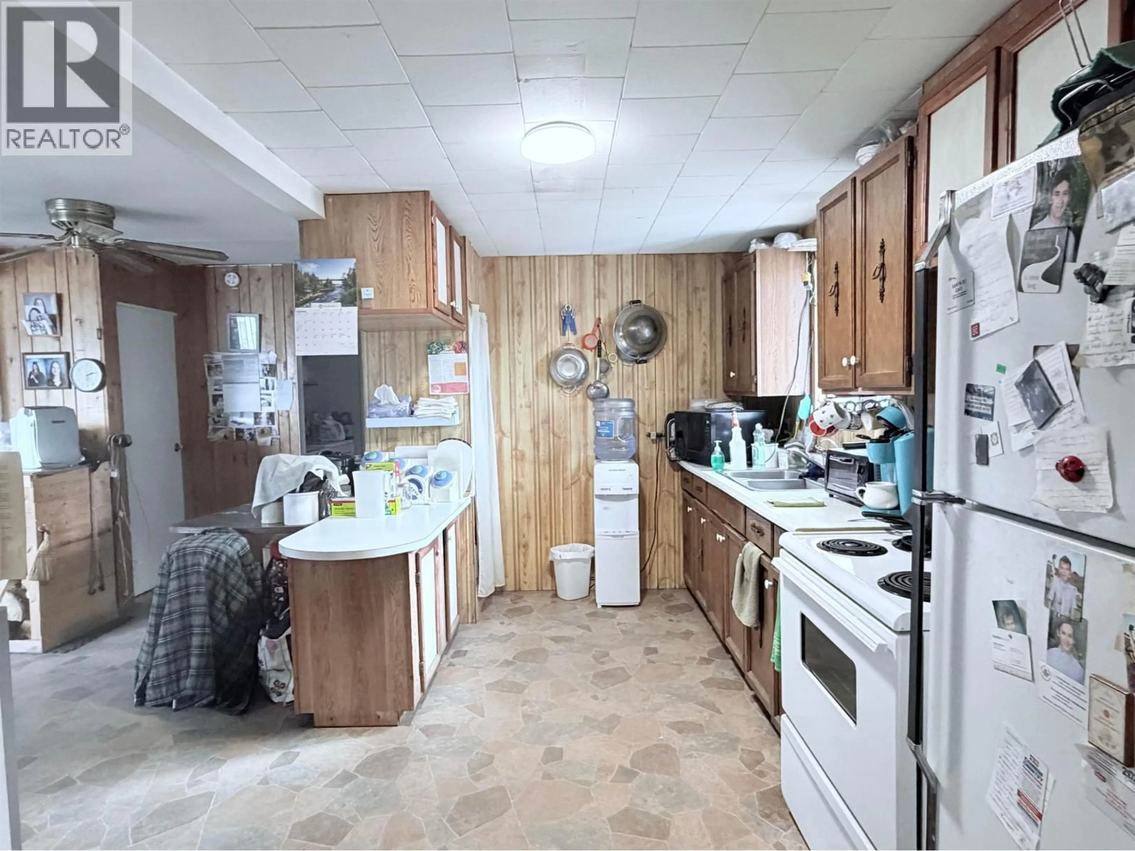 Standard kitchen, unknown for 3274 HINSCHE ROAD, Williams Lake British Columbia V0K2G0