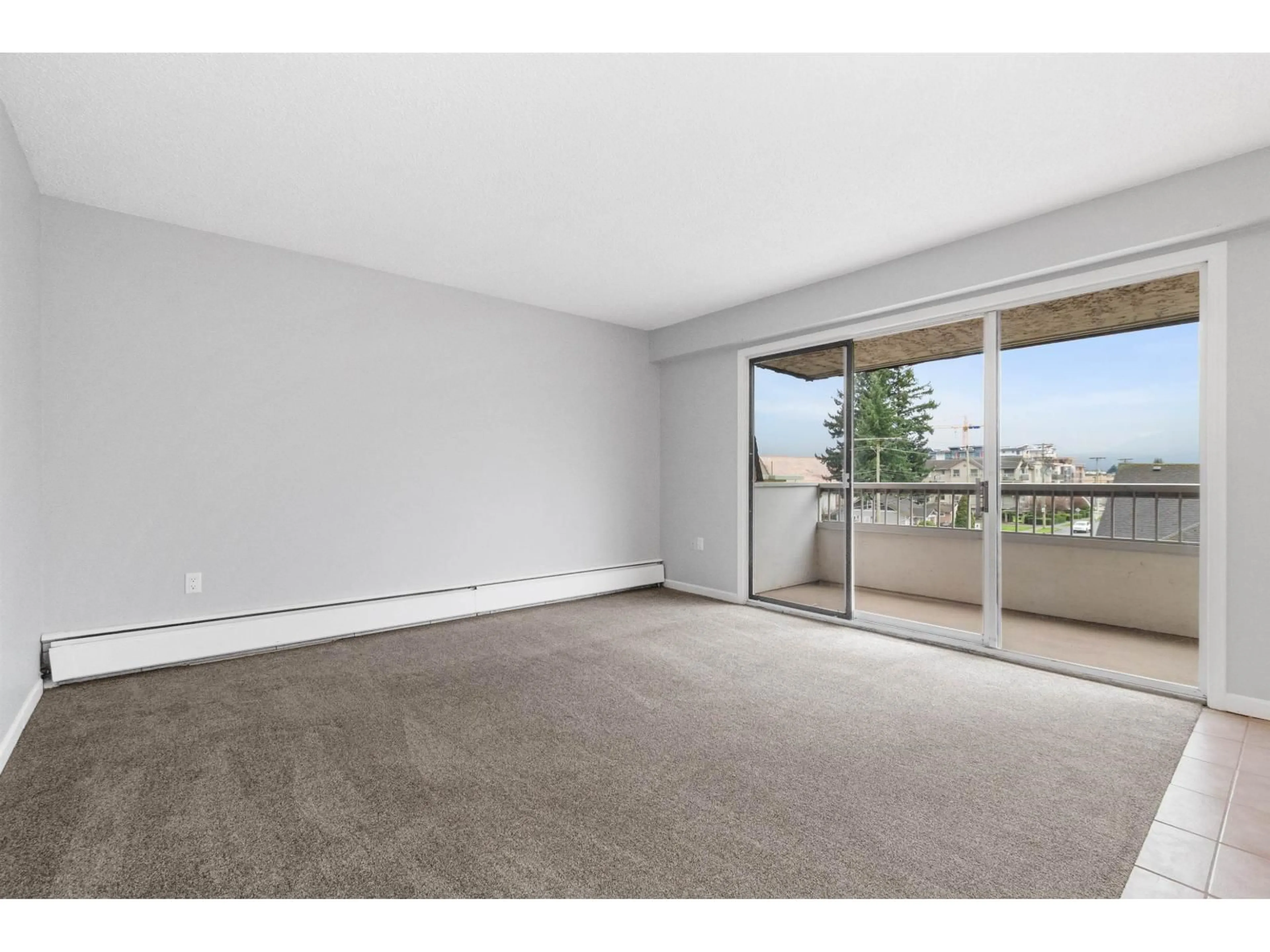 A pic of a room for 302 - 9477 COOK STREET, Chilliwack British Columbia V2P4J8