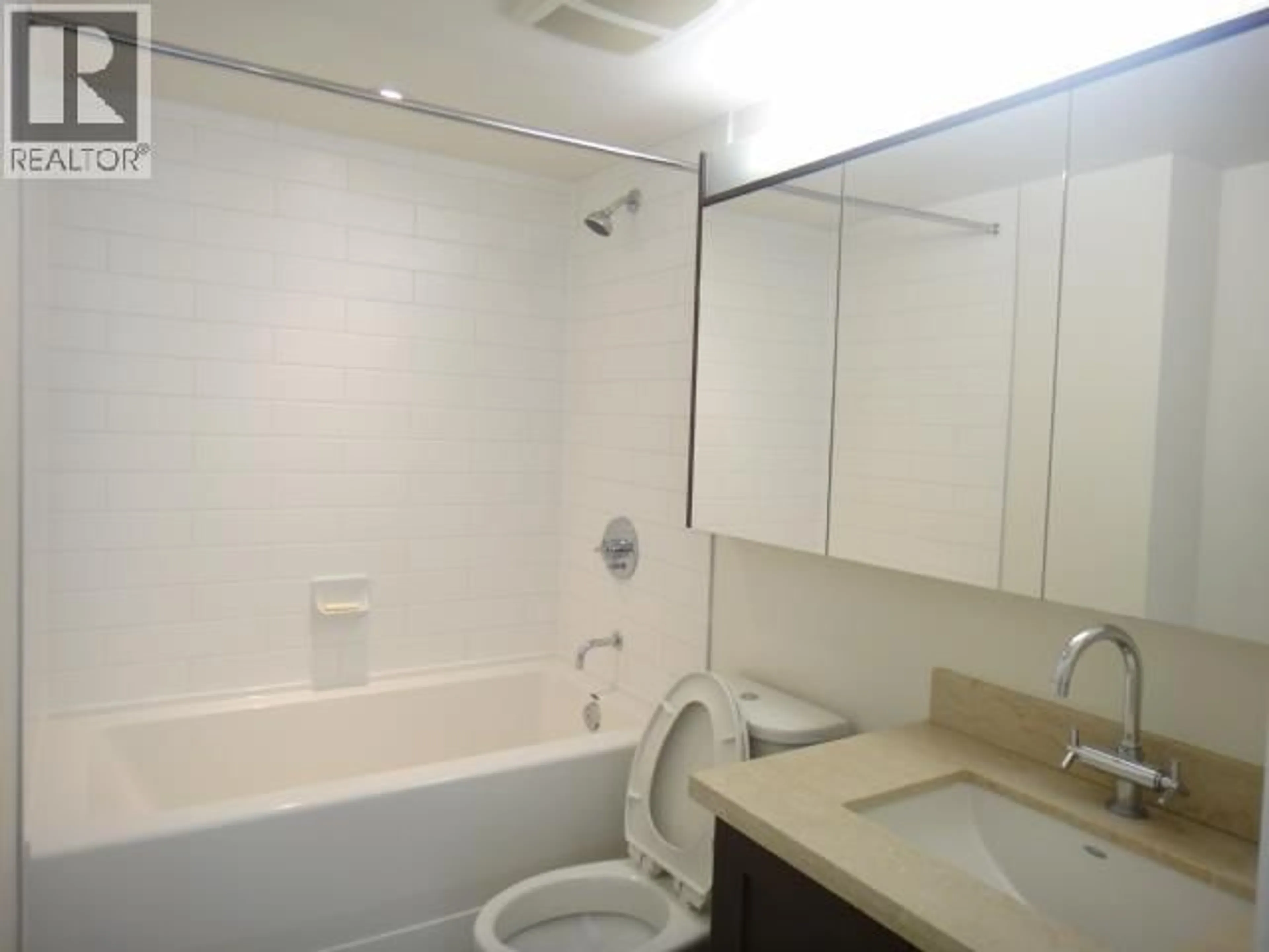 Standard bathroom, floor is not visible for 2008 - 888 HOMER STREET, Vancouver British Columbia V6B0H7