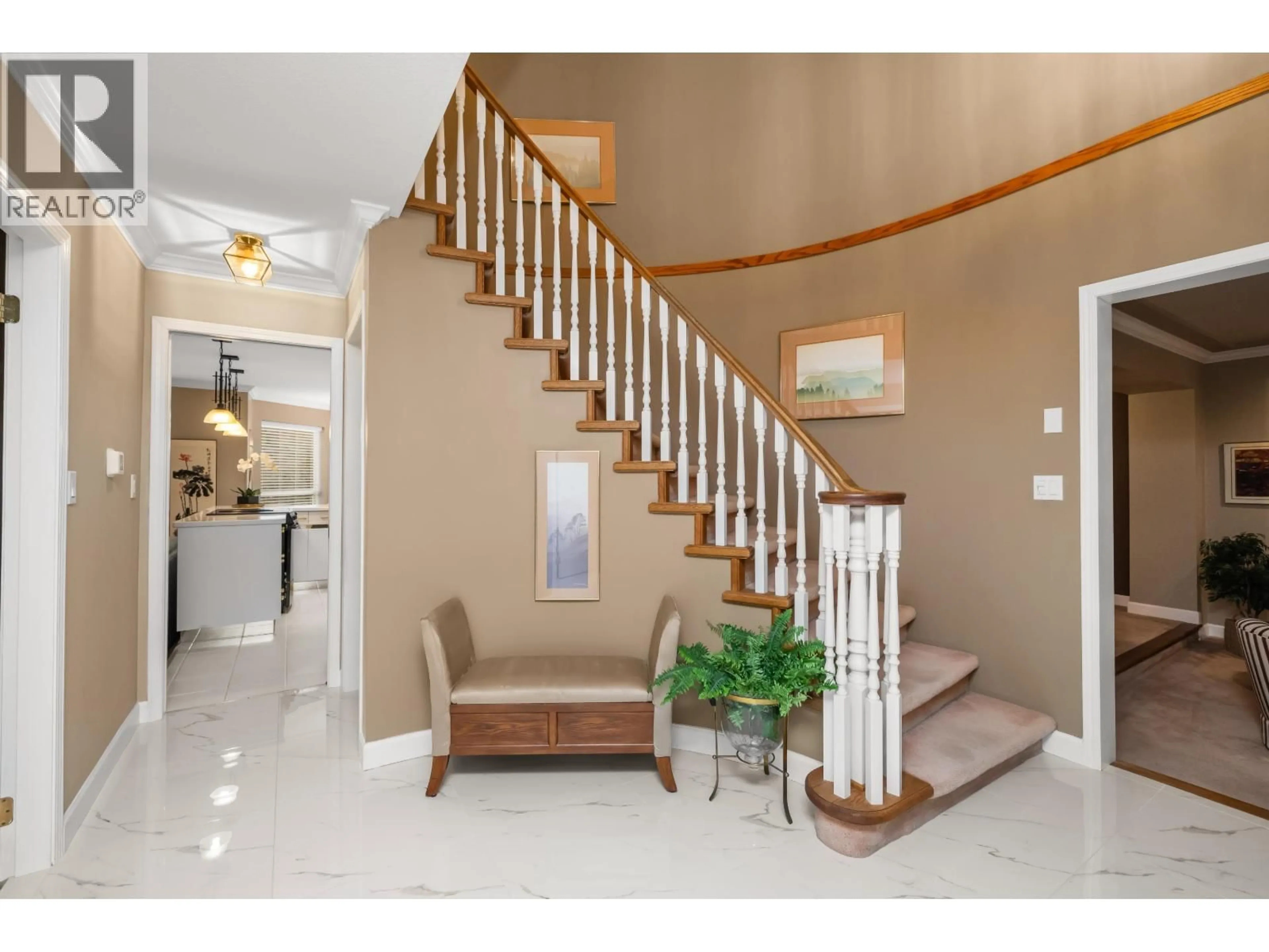 Indoor entryway for 412 BALFOUR DRIVE, Coquitlam British Columbia V3K6J7